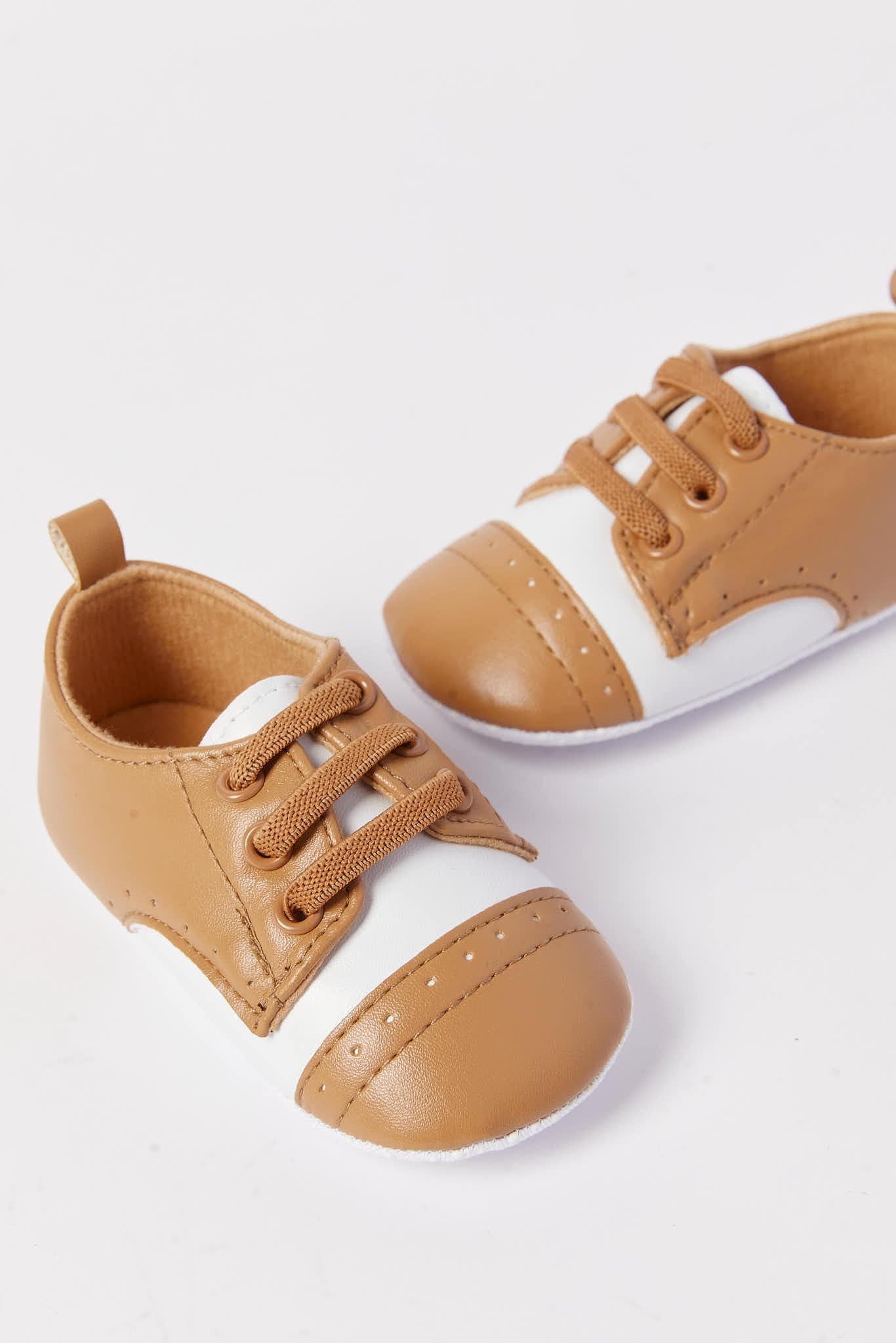 Redtag-Beige-Pram-Shoe-Category:Shoes,-Colour:Beige,-Deals:New-In,-Filter:Baby-Footwear-(0-to-18-Mths),-N/A,-NBF-Shoes,-New-In-NBF-FOO,-Non-Sale,-S23A,-Section:Boys-(0-to-14Yrs)-Baby-0 to 18 Months