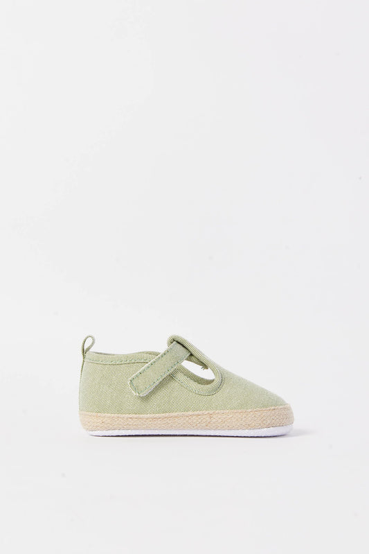 Redtag-Green-Pram-Shoe-Category:Shoes,-Colour:Green,-Deals:New-In,-Filter:Baby-Footwear-(0-to-18-Mths),-N/A,-NBF-Shoes,-New-In-NBF-FOO,-Non-Sale,-S23A,-Section:Boys-(0-to-14Yrs)-Baby-0 to 18 Months