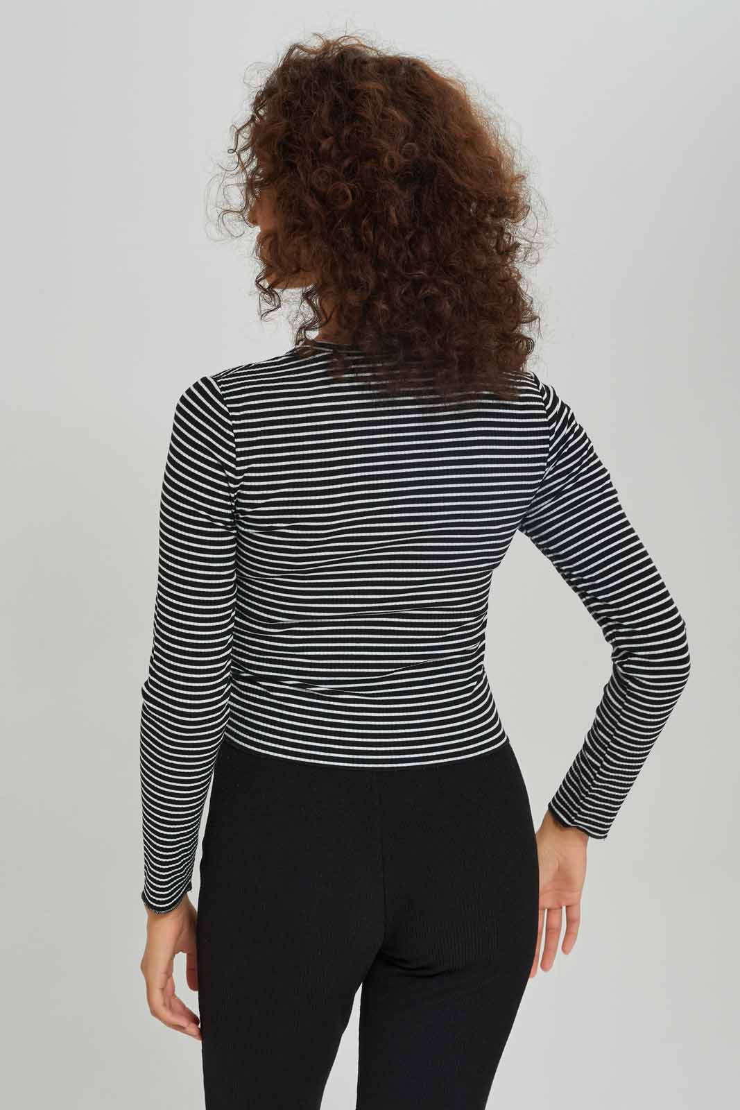 Redtag-Women-Printed-Long-Sleeves-Crew-Neck-Tshirt-Category:T-Shirts,-Colour:Assorted,-Deals:New-In,-Dept:Ladieswear,-Filter:Women's-Clothing,-New-In-Women-APL,-Non-Sale,-S23A,-Section:Women,-TBL,-Women-T-Shirts-Women's-