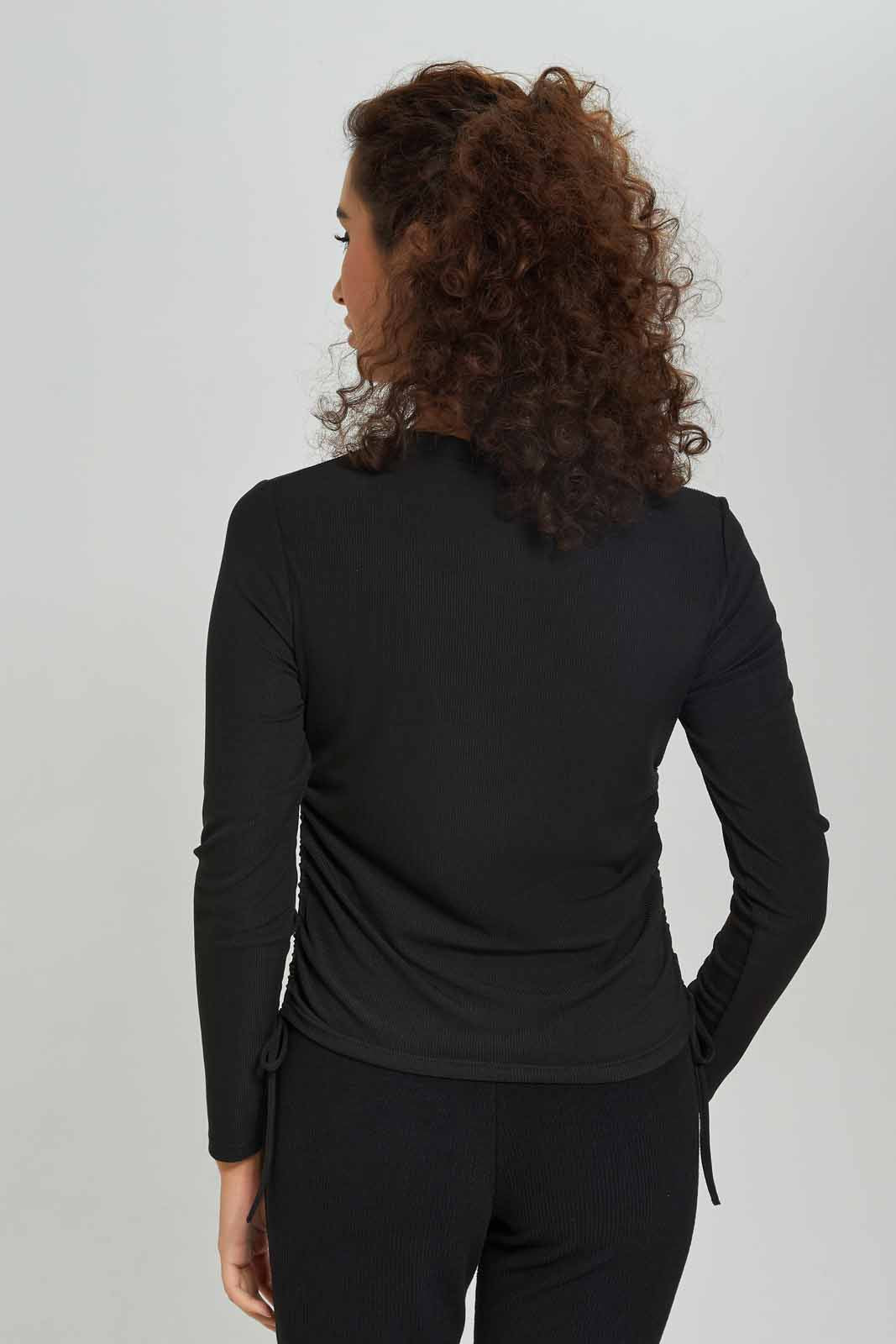 Redtag-Women-Long-Sleeve-Side-Ruched-Tshirt-Category:T-Shirts,-Colour:Black,-Deals:New-In,-Dept:Ladieswear,-Filter:Women's-Clothing,-New-In-Women-APL,-Non-Sale,-S23A,-Section:Women,-TBL,-Women-T-Shirts-Women's-