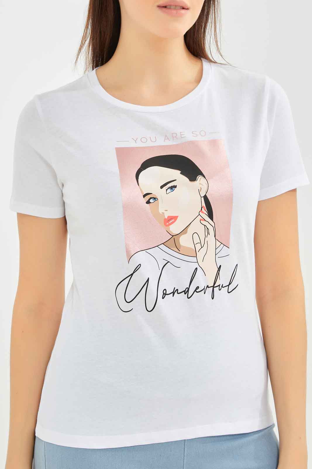 Redtag-Women-White-Photographic-Print-T-Shirt-Category:T-Shirts,-Colour:White,-Deals:New-In,-Dept:Ladieswear,-Filter:Women's-Clothing,-New-In-Women-APL,-Non-Sale,-S23A,-Section:Women,-TBL,-Women-T-Shirts-Women's-