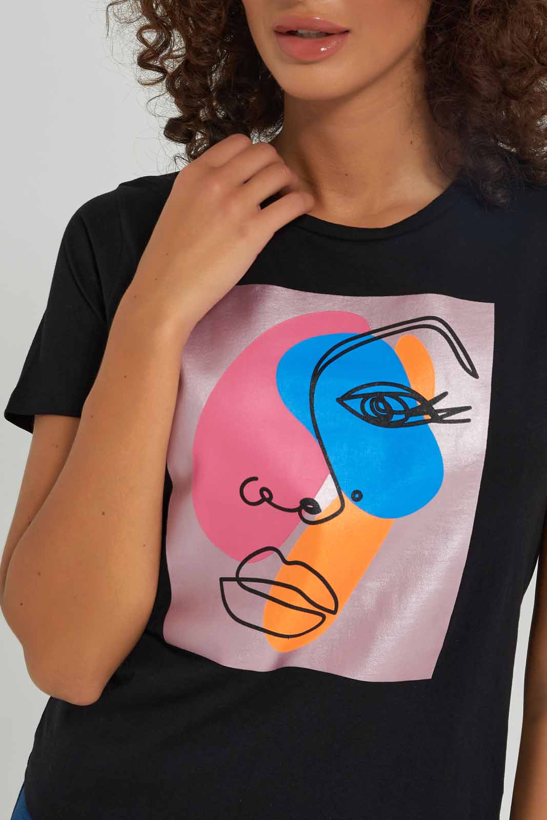 Redtag-Women-White-Line-Art-Printed-T-Shirt-Category:T-Shirts,-Colour:White,-Deals:New-In,-Dept:Ladieswear,-Filter:Women's-Clothing,-New-In-Women-APL,-Non-Sale,-S23A,-Section:Women,-TBL,-Women-T-Shirts-Women's-