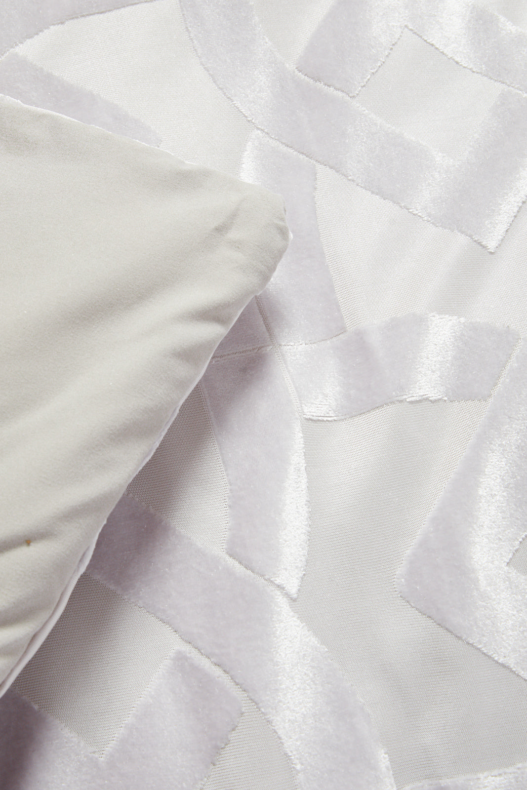 Redtag-Grey-7-Piece-Geometric-Comforter-Set-(King-Size)-Category:Comforters,-Colour:Grey,-Deals:New-In,-Dept:Home,-Filter:Home-Bedroom,-HMW-BED-Comforters,-New-In-HMW-BED,-Non-Sale,-S23A,-Section:Homewares-Home-Bedroom-