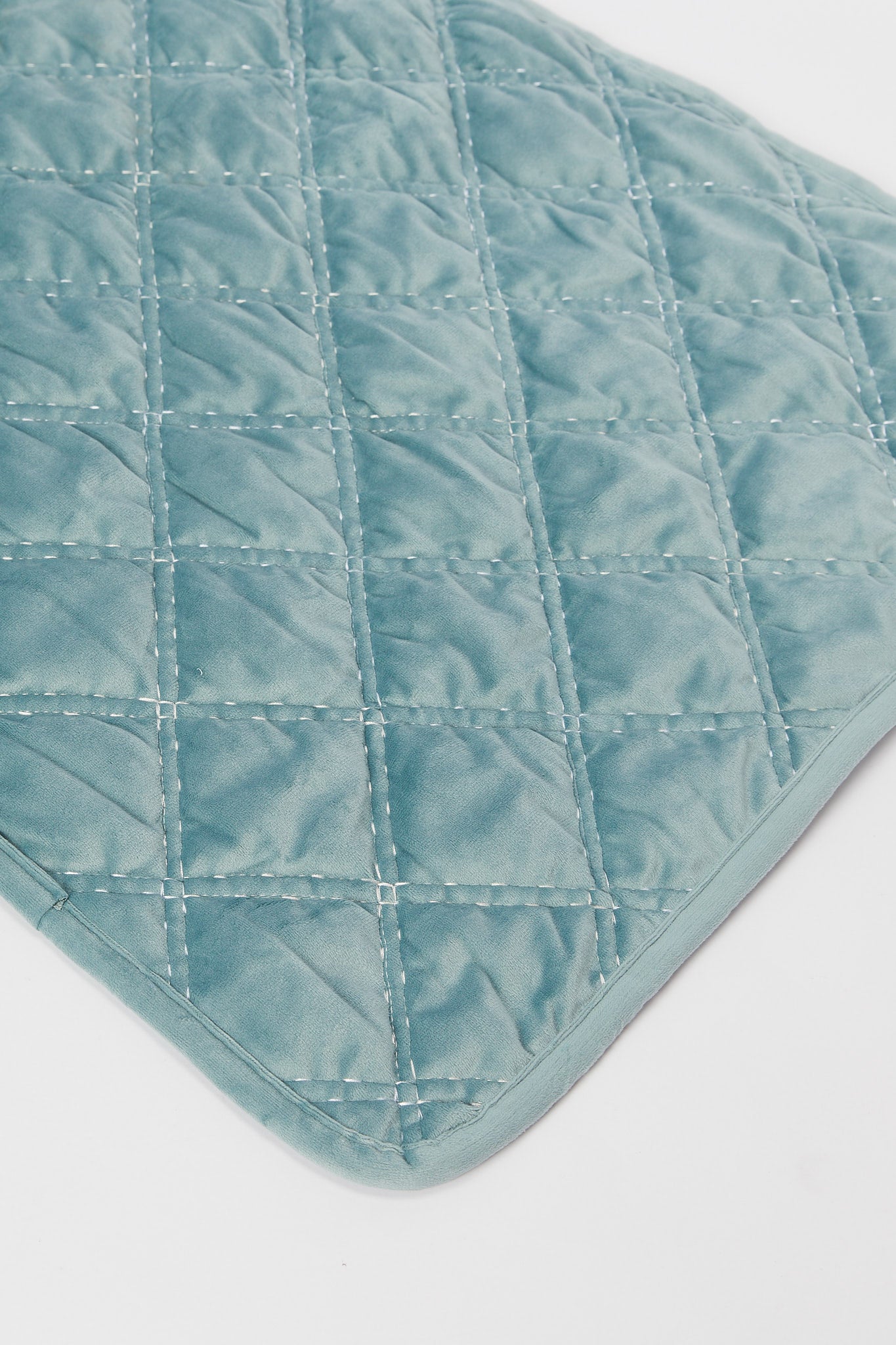 Redtag-Teal-Diamond-Quilted-Velvet-Bedspread-(Single-Size)-Category:Quilts,-Colour:Purple,-Deals:New-In,-Dept:Home,-Filter:Home-Bedroom,-H1:HMW,-H2:BED,-H3:BEC,-H4:QUI,-HMW-BED-Quilts,-New-In-HMW-BED,-Non-Sale,-Promo:RIVA,-S23B,-Season:S23B,-Section:Homewares,-Style:VELVET-Home-Bedroom-