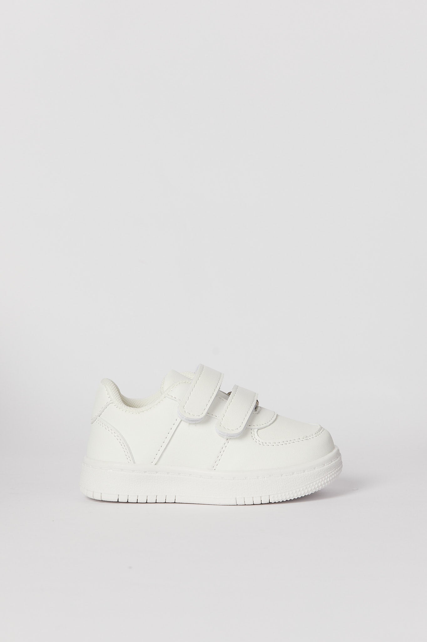 Redtag-White-Velcro-Strap-Sneaker-Category:Shoes,-Colour:White,-Deals:New-In,-Filter:Boys-Footwear-(1-to-3-Yrs),-H1:FOO,-H2:INB,-H3:SHO,-H4:CAH,-INB-Sandals,-N/A,-New-In-INB-FOO,-Non-Sale,-S23B,-Season:S23B,-Section:Boys-(0-to-14Yrs)-Infant-Boys-1 to 3 Years