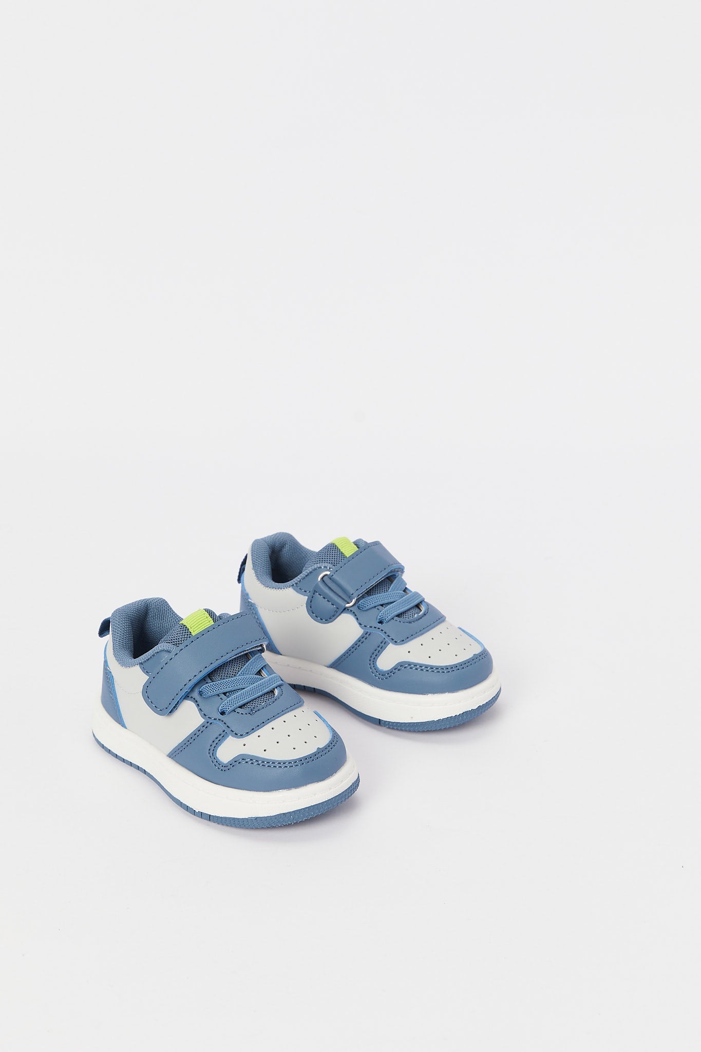 Redtag-Blue-Velcro-Strap-Sneaker-Category:Shoes,-Colour:Blue,-Deals:New-In,-Filter:Boys-Footwear-(1-to-3-Yrs),-H1:FOO,-H2:INB,-H3:SHO,-H4:CAH,-INB-Sandals,-N/A,-New-In-INB-FOO,-Non-Sale,-S23B,-Season:S23B,-Section:Boys-(0-to-14Yrs)-Infant-Boys-1 to 3 Years