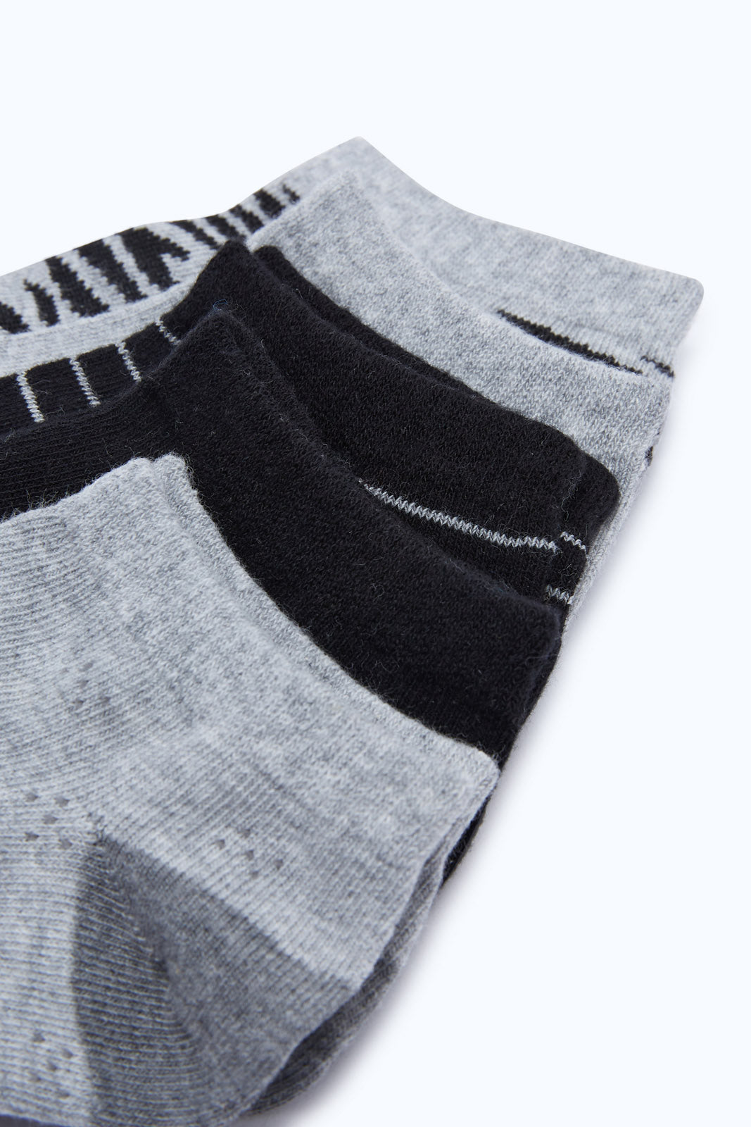 Redtag-Women-Ladies-Ankle-Non-Terry-Socks-1*5-365,-Category:Socks,-Colour:Assorted,-Deals:New-In,-Dept:Ladieswear,-Filter:Women's-Clothing,-H1:LWR,-H2:LDN,-H3:HOS,-H4:SKS,-New-In-Women-APL,-Non-Sale,-Season:365,-Section:Women,-Women-Socks--