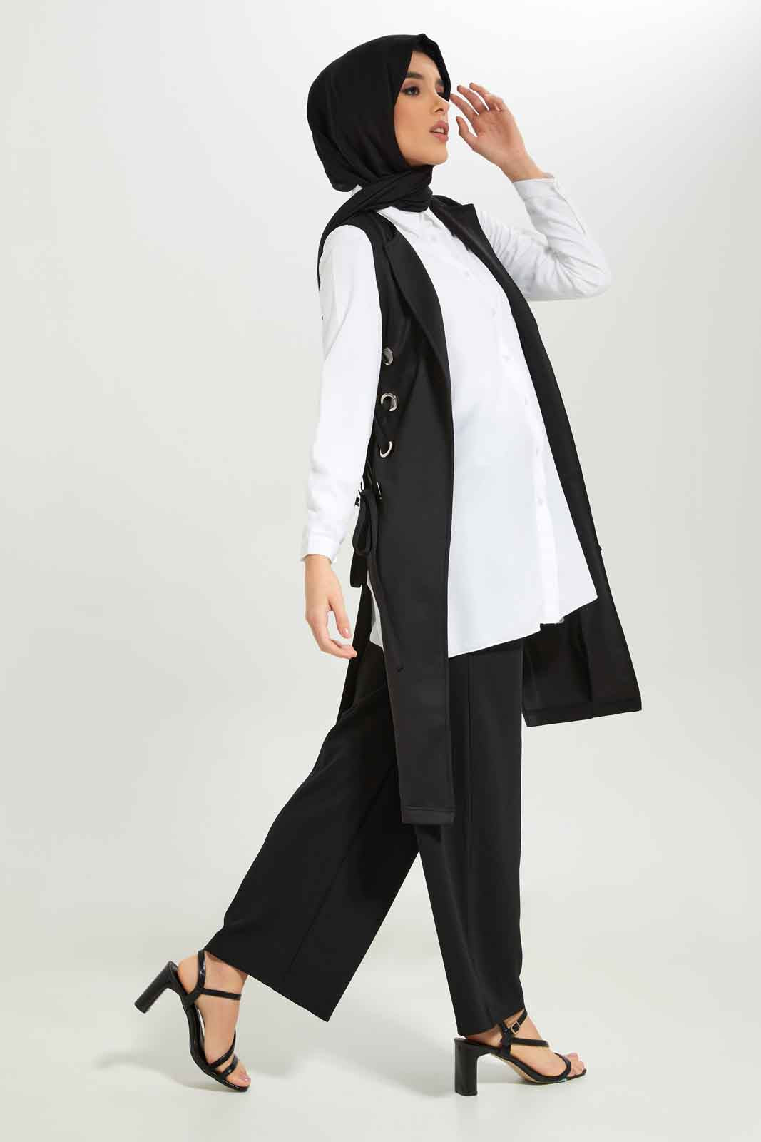 Redtag-Women-Black-Long-Length-Side-Metal-Rings-Cardigan-Category:Cardigans,-Colour:Black,-Deals:New-In,-Dept:Ladieswear,-Filter:Women's-Clothing,-LMC,-New-In-Women-APL,-Non-Sale,-S23A,-Section:Women,-Women-Cardigans--