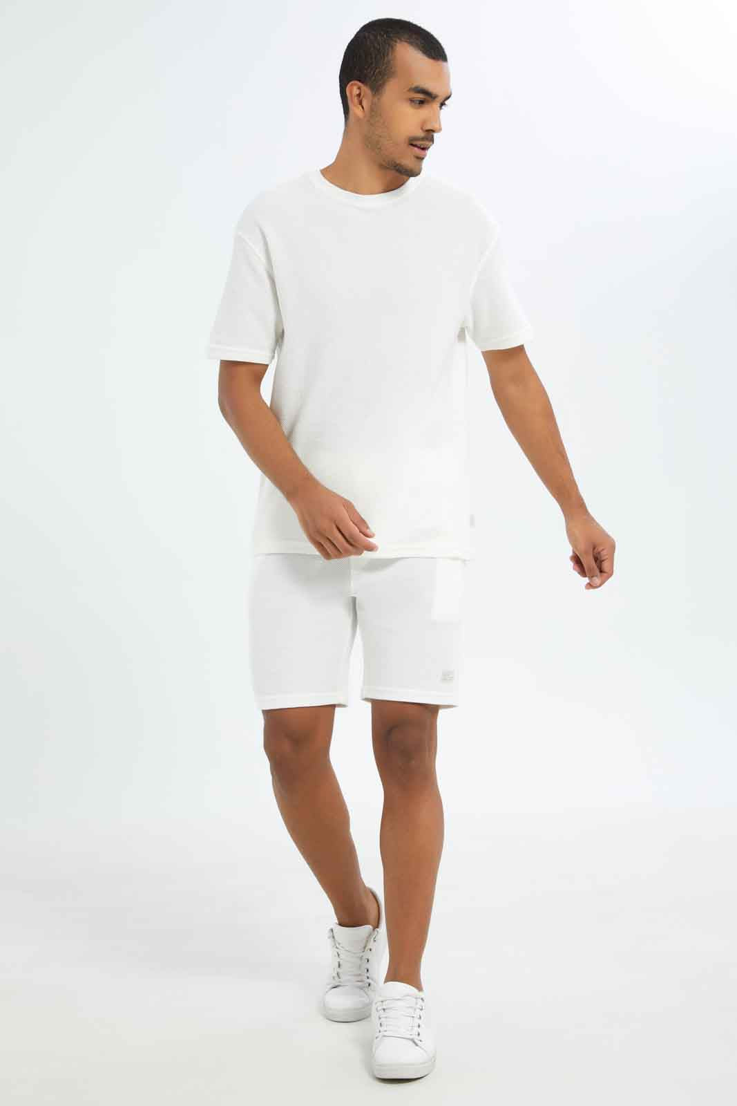 Redtag-Men-White-Lounge-Shorts-Category:Shorts,-Colour:White,-Deals:New-In,-Dept:Menswear,-Filter:Men's-Clothing,-Men-Shorts,-New-In-Men-APL,-Non-Sale,-S23B,-Section:Men-Men's-