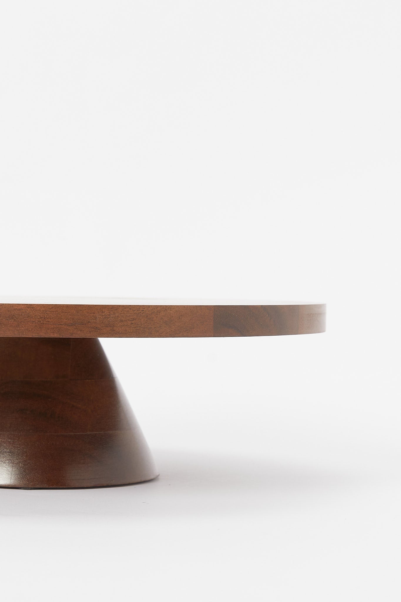 Redtag-Brown-Wooden-Round-Cake-Stand-With-Brass-Wire-Embellishment-Category:Bakeware,-Colour:Brown,-Deals:New-In,-Dept:Home,-Filter:Home-Dining,-H1:HMW,-H2:DIN,-H3:SEW,-H4:SSI,-HMW-DIN-Serveware,-New-In-HMW-DIN,-Non-Sale,-S23B,-Season:S23B,-Section:Homewares-Home-Dining-