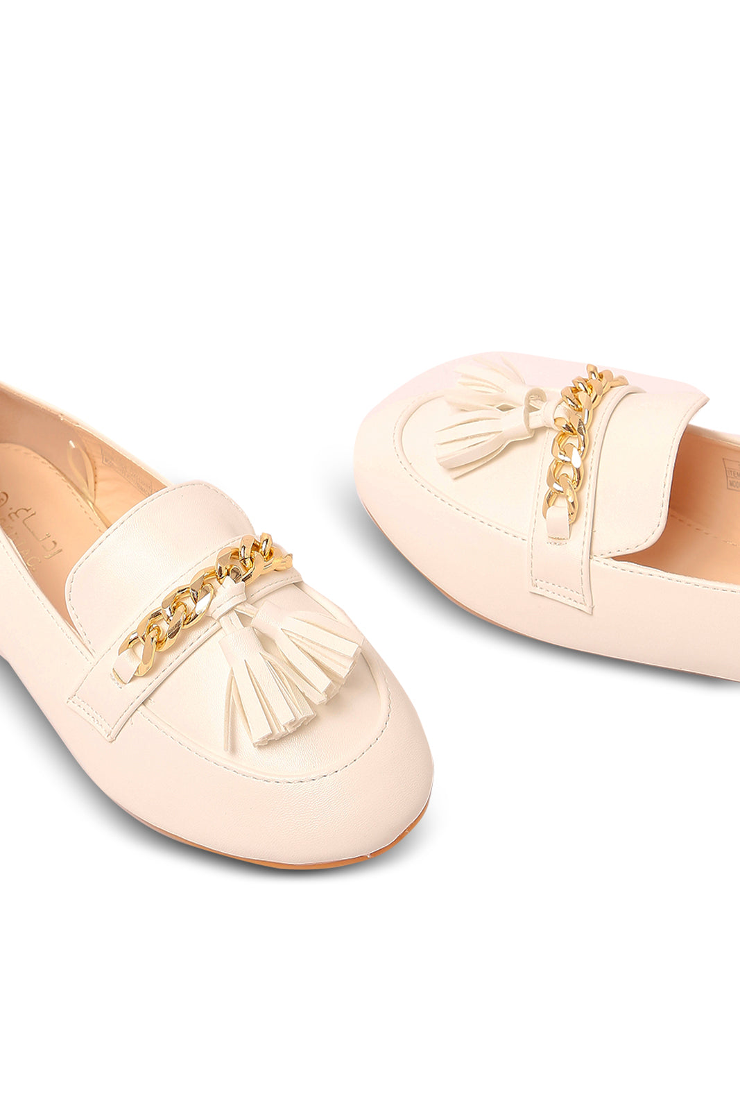 Redtag-White-Chain-Loafer-(-Repeat)-Category:Shoes,-Colour:White,-Deals:New-In,-Filter:Girls-Footwear-(5-to-14-Yrs),-GSR-Shoes,-N/A,-New-In-GSR-FOO,-Non-Sale,-S23A,-Section:Girls-(0-to-14Yrs)-Senior-Girls-5 to 14 Years