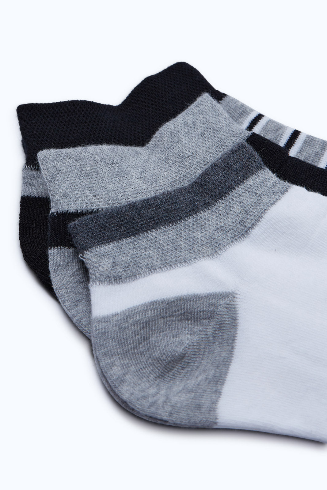 Redtag-Men-Assorted-Ankel-Socks-365,-Category:Socks,-Colour:Assorted,-Deals:New-In,-Dept:Menswear,-Filter:Men's-Clothing,-H1:MWR,-H2:GEN,-H3:HOS,-H4:SKS,-Men-Socks,-New-In-Men-APL,-Non-Sale,-Season:365,-Section:Men-Men's-