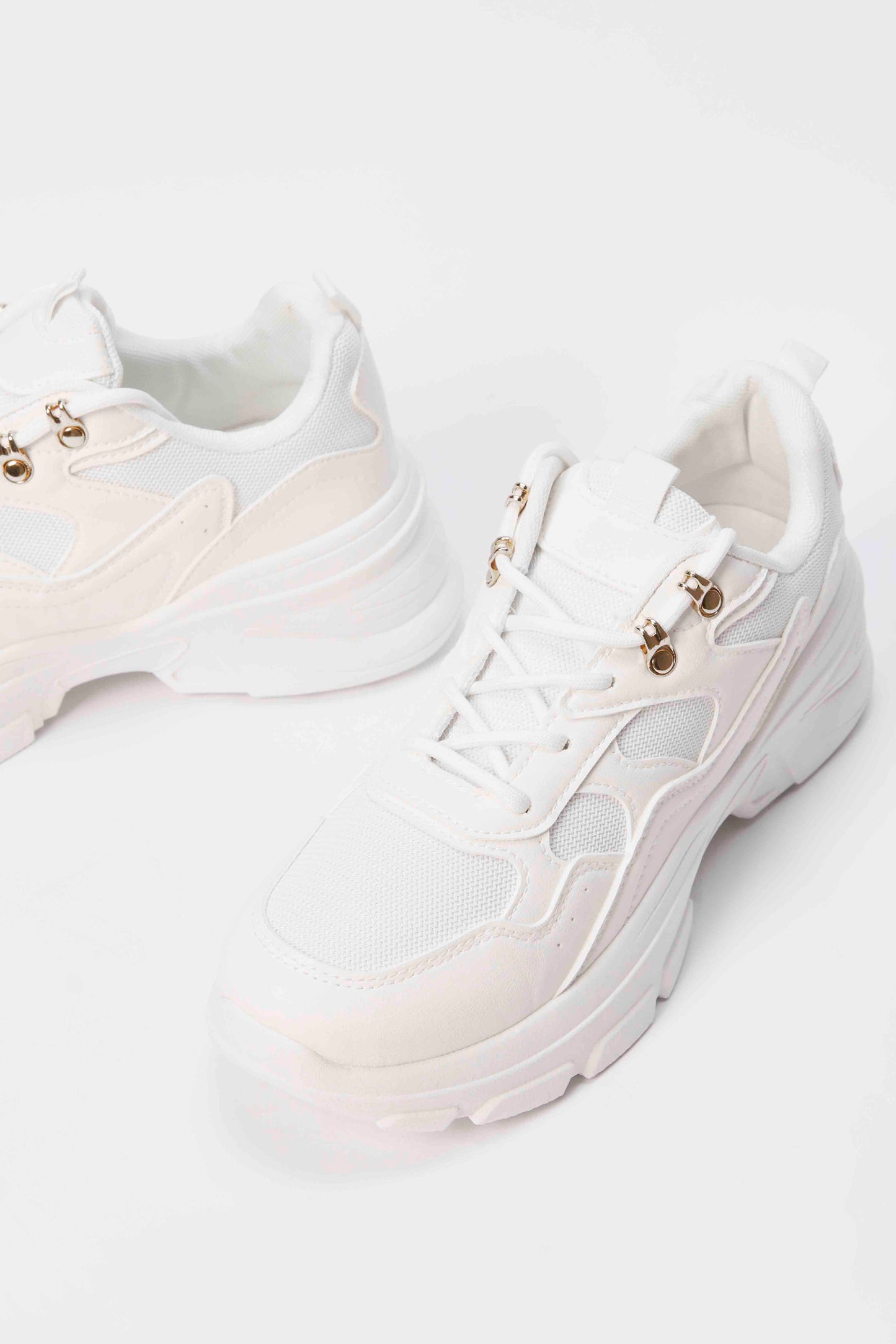 Redtag-White-Lace-Up-With-Gold-Eyelet-Category:Trainers,-Colour:White,-Deals:New-In,-Filter:Women's-Footwear,-N/A,-New-In-Women-FOO,-Non-Sale,-S23A,-Section:Women,-Women-Trainers-Women's-