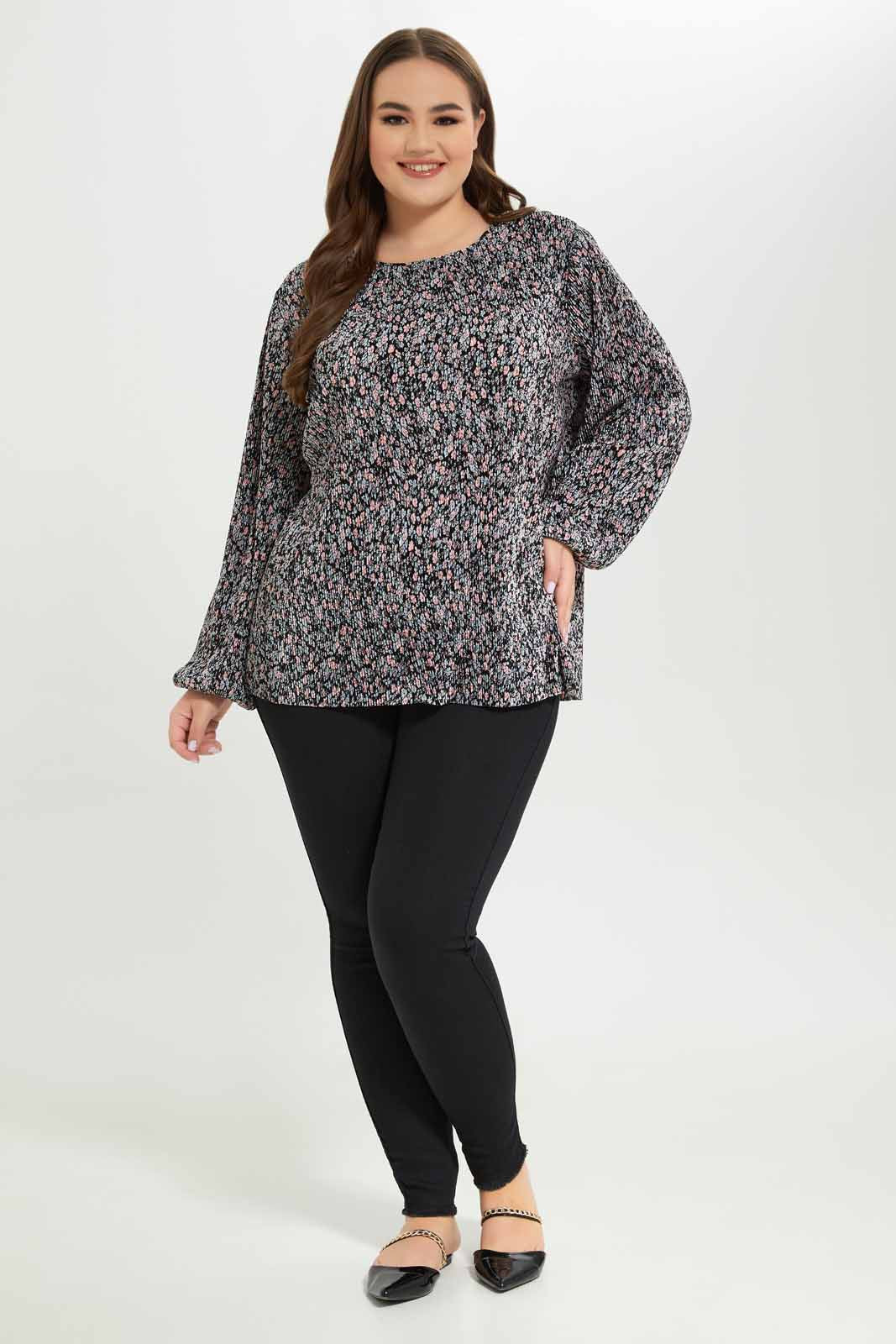 Redtag-Women-Black-Ditsy-Floral-Printed-Plisse-Tunic-Category:Dresses,-Colour:Assorted,-Deals:New-In,-Dept:Ladieswear,-Filter:Plus-Size,-LDP-Dresses,-New-In-LDP-APL,-Non-Sale,-S23A,-Section:Women-Women's-