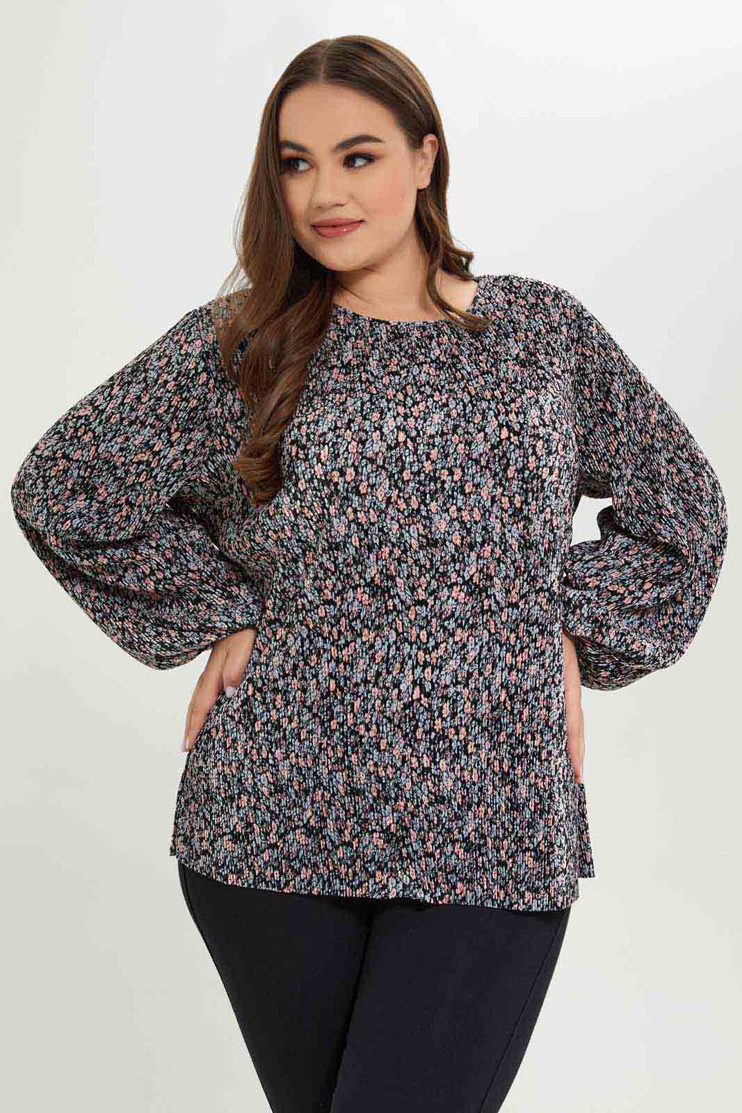 Redtag-Women-Black-Ditsy-Floral-Printed-Plisse-Tunic-Category:Dresses,-Colour:Assorted,-Deals:New-In,-Dept:Ladieswear,-Filter:Plus-Size,-LDP-Dresses,-New-In-LDP-APL,-Non-Sale,-S23A,-Section:Women-Women's-