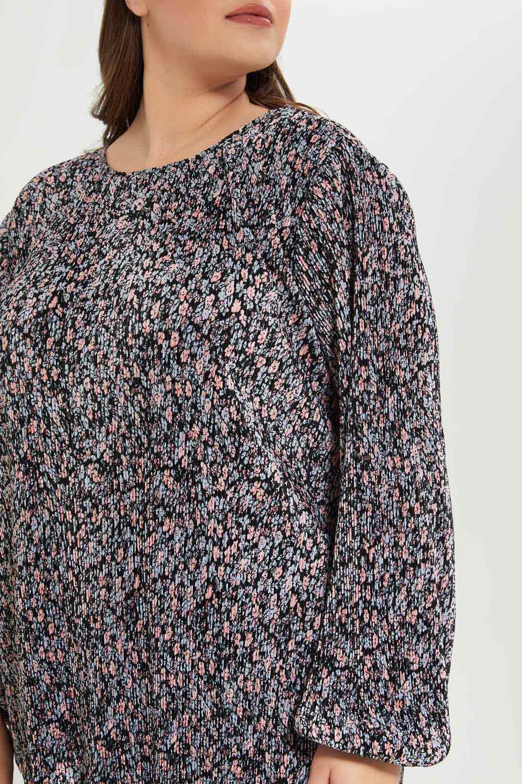 Redtag-Women-Black-Ditsy-Floral-Printed-Plisse-Tunic-Category:Dresses,-Colour:Assorted,-Deals:New-In,-Dept:Ladieswear,-Filter:Plus-Size,-LDP-Dresses,-New-In-LDP-APL,-Non-Sale,-S23A,-Section:Women-Women's-