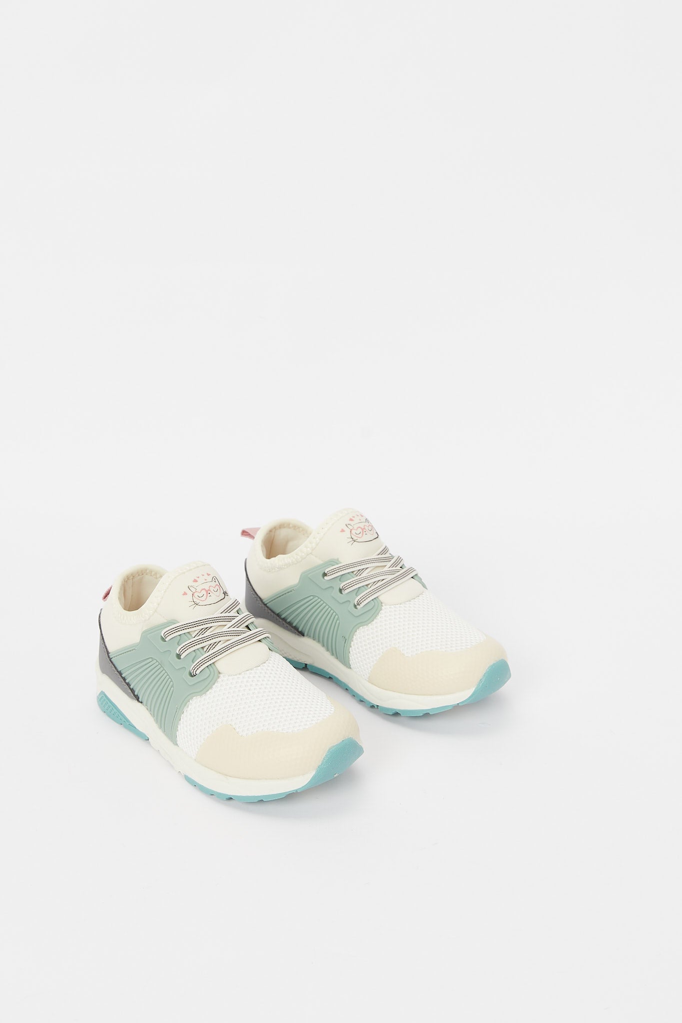 Redtag-White-Slip-On-Trainer-Category:Trainers,-Colour:White,-Deals:New-In,-Filter:Girls-Footwear-(3-to-5-Yrs),-GIR-Trainers,-H1:FOO,-H2:GIR,-H3:TRN,-H4:CLT,-N/A,-New-In-GIR-FOO,-Non-Sale,-S23B,-Season:S23B,-Section:Girls-(0-to-14Yrs)-Girls-3 to 5 Years