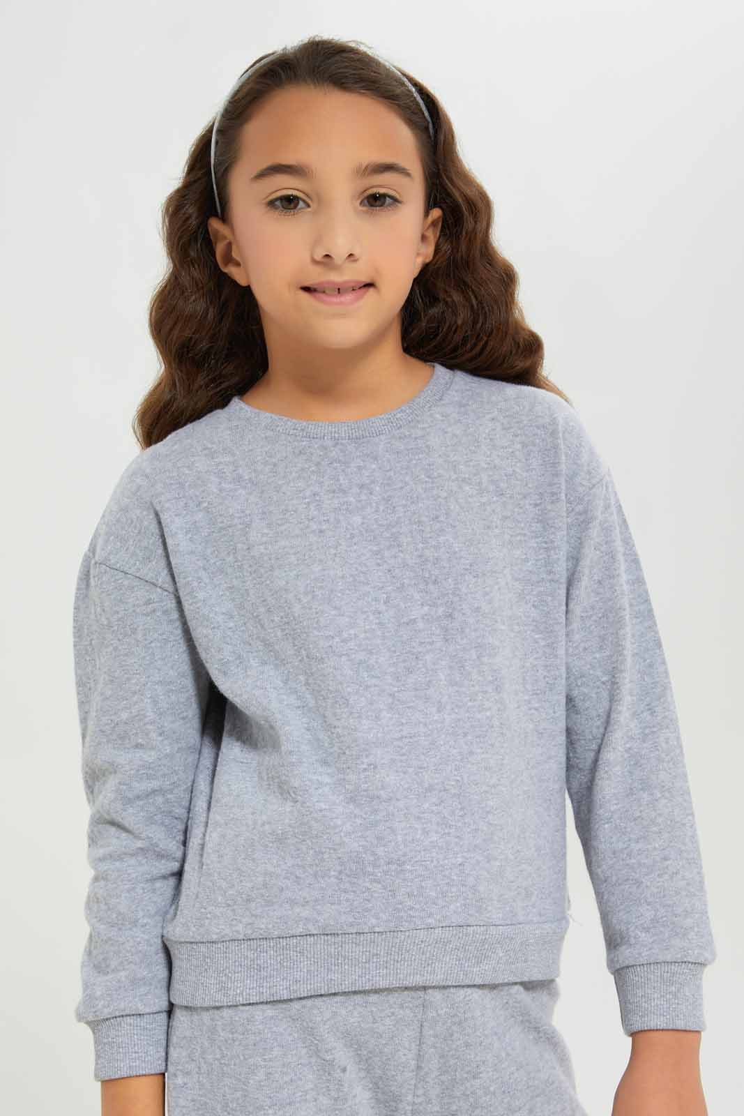 Redtag-Girls-Grey-Sweat-Top-Category:Sweatshirts,-Colour:Grey,-Deals:New-In,-Dept:Girls,-Filter:Girls-(2-to-8-Yrs),-GIR-Sweatshirts,-New-In-GIR-APL,-Non-Sale,-S23A,-Section:Girls-(0-to-14Yrs)-Girls-2 to 8 Years
