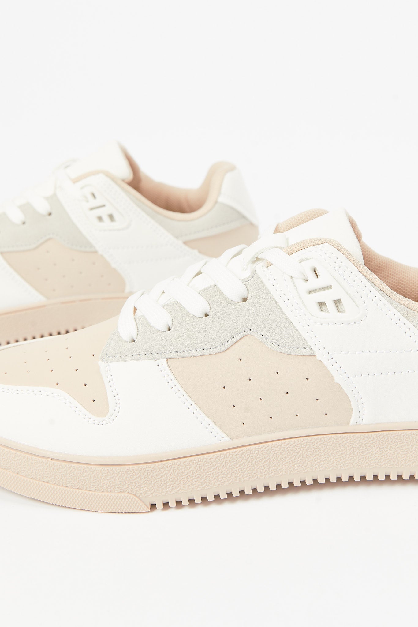 Redtag-White-Material-Block-Skate-Shoe-Category:Shoes,-Colour:White,-Deals:New-In,-Filter:Men's-Footwear,-Men-Shoes,-N/A,-New-In-Men-FOO,-Non-Sale,-S23B,-Section:Men-Men's-