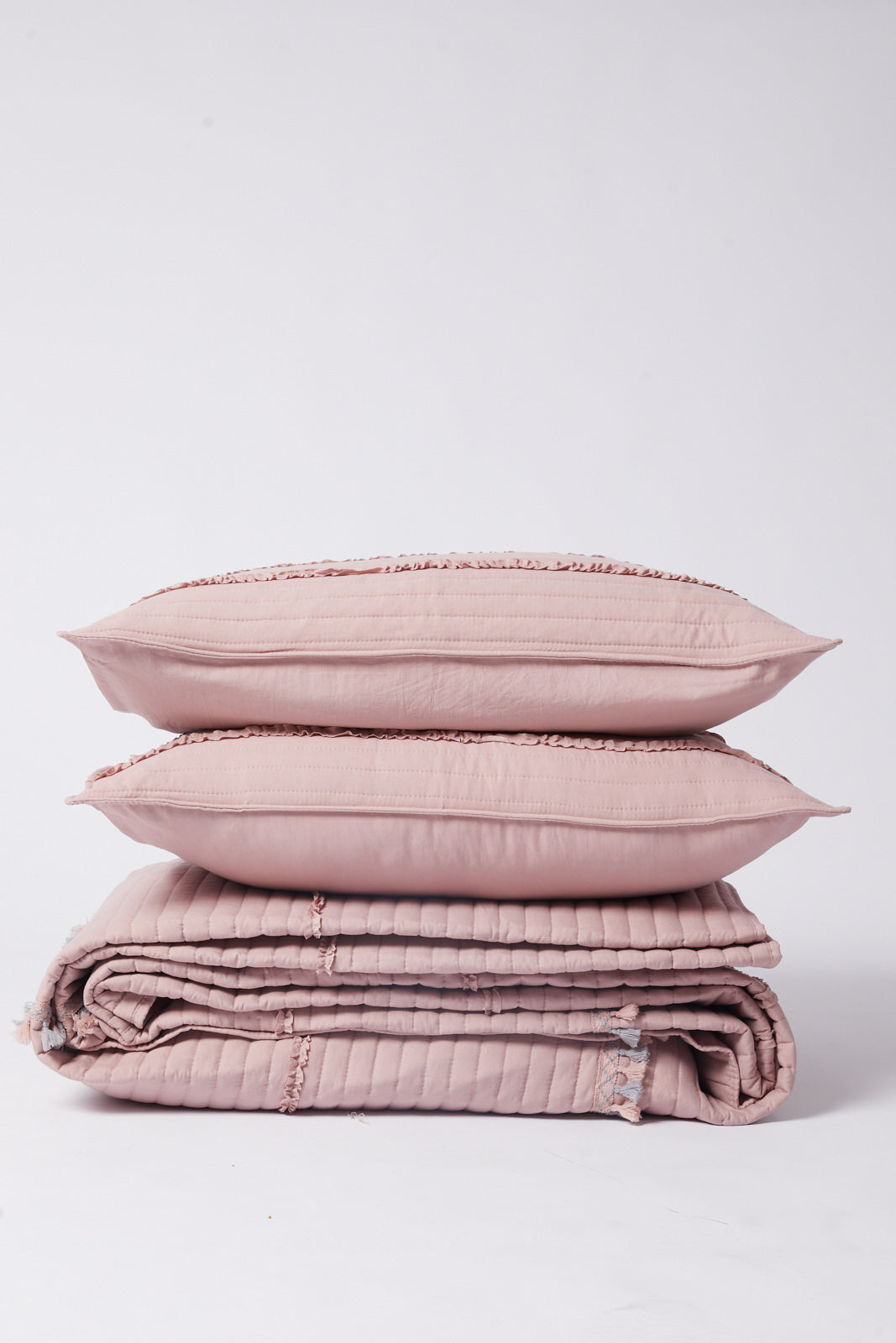 Redtag-Pink-Bedspread-Set-With-Tassel-
-(Double-Size)-Category:Bedspreads,-Colour:Pink,-Deals:New-In,-Dept:Home,-Filter:Home-Bedroom,-HMW-BED-Bedspreads,-New-In-HMW-BED,-Non-Sale,-S23B,-Section:Homewares-Home-Bedroom-