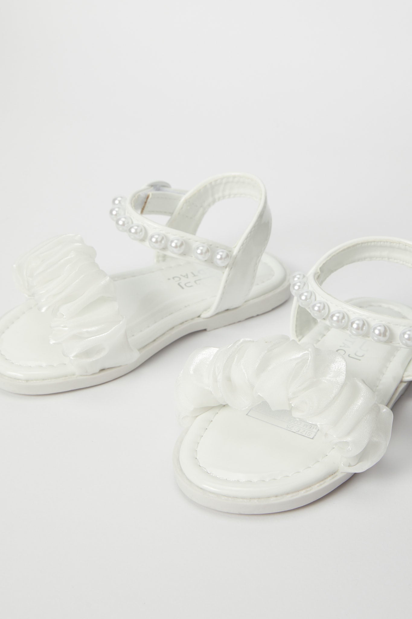 Redtag-White-Pearl-Detail-Sandal-Category:Shoes,-Colour:Pink,-Deals:New-In,-Event:,-Filter:Girls-Footwear-(3-to-5-Yrs),-GIR-Sandals,-H1:FOO,-H2:GIR,-H3:SAF,-H4:SAN,-New-In-GIR-FOO,-Non-Sale,-Promo:,-RMD,-S23B,-Season:S23B,-Section:Girls-(0-to-14Yrs)-Girls-3 to 5 Years