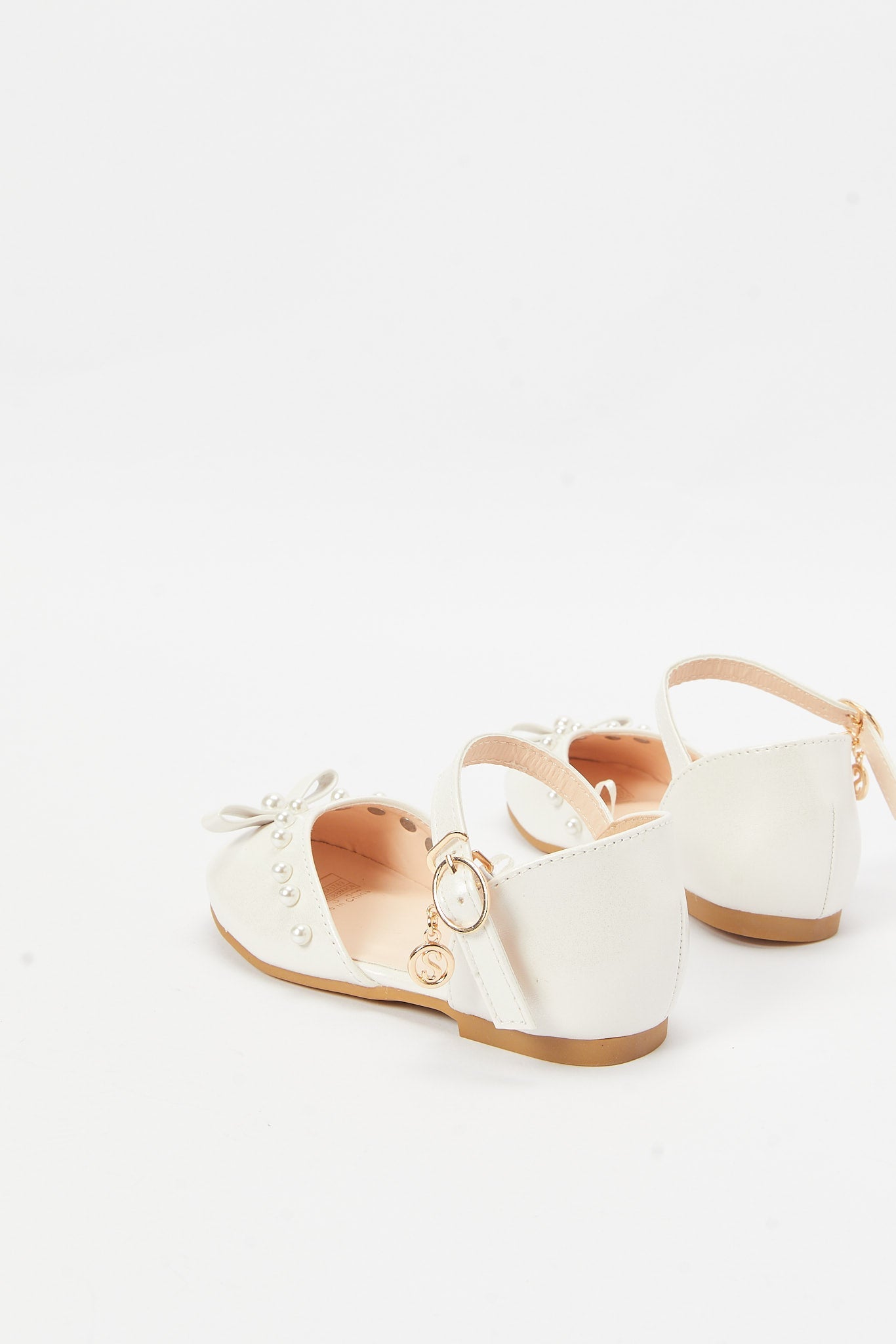 Redtag-Ivory-Pearl-Embellished-Sandal(Repeat)-Category:Shoes,-Colour:Ivory,-Deals:New-In,-Filter:Girls-Footwear-(3-to-5-Yrs),-GIR-Sandals,-N/A,-New-In-GIR-FOO,-Non-Sale,-S23B,-Section:Girls-(0-to-14Yrs)-Girls-3 to 5 Years