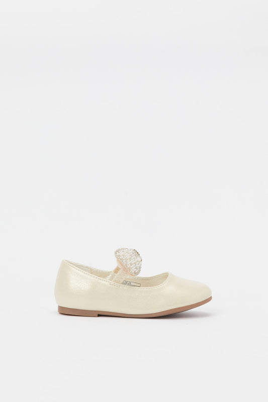 Redtag-Gold-Bow-Detail-Ballerina-Category:Shoes,-Colour:Gold,-Deals:New-In,-Filter:Girls-Footwear-(3-to-5-Yrs),-GIR-Shoes,-H1:FOO,-H2:GIR,-H3:SHO,-H4:CAH,-New-In-GIR-FOO,-Non-Sale,-Promo:RMD,-RMD,-S23B,-Season:S23B,-Section:Girls-(0-to-14Yrs)-Girls-3 to 5 Years