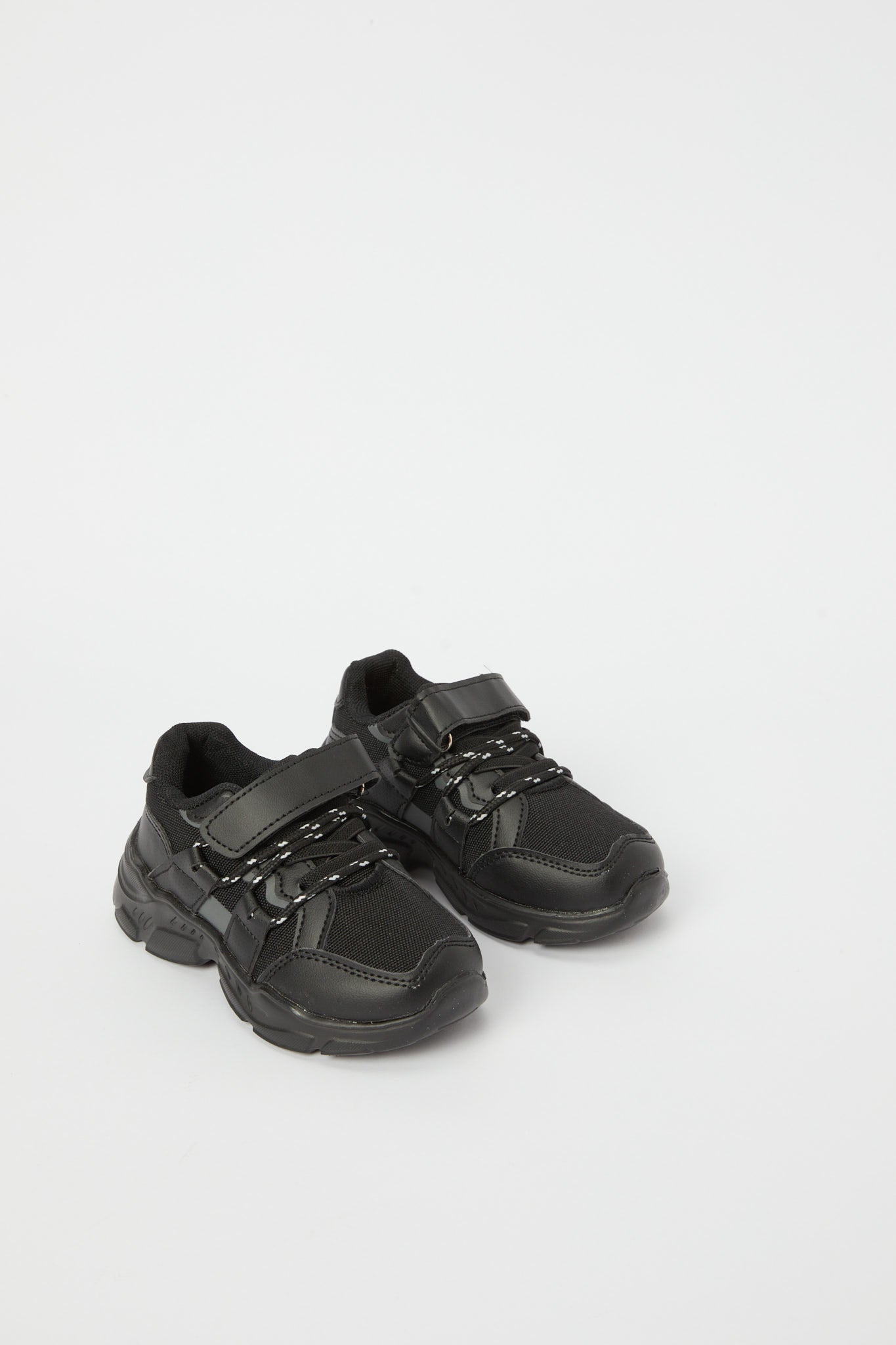 Redtag-Black-Fabric-Block-Chunky-Sneaker-BOY-Trainers,-Category:Shoes,-Colour:Black,-Deals:New-In,-Filter:Boys-Footwear-(3-to-5-Yrs),-H1:FOO,-H2:BOY,-H3:TRN,-H4:CLT,-N/A,-New-In-BOY-FOO,-Non-Sale,-S23B,-Season:S23B,-Section:Boys-(0-to-14Yrs)-Boys-3 to 5 Years