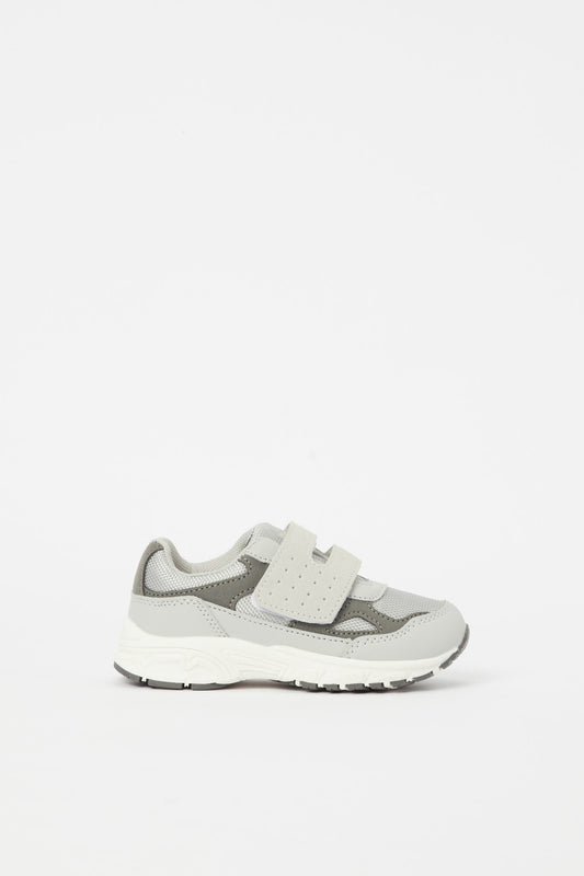 Redtag-Grey-Material-Block-Sneaker-BOY-Trainers,-Category:Shoes,-Colour:Grey,-Deals:New-In,-Filter:Boys-Footwear-(3-to-5-Yrs),-H1:FOO,-H2:BOY,-H3:TRN,-H4:CLT,-N/A,-New-In-BOY-FOO,-Non-Sale,-S23B,-Season:S23B,-Section:Boys-(0-to-14Yrs)-Boys-3 to 5 Years