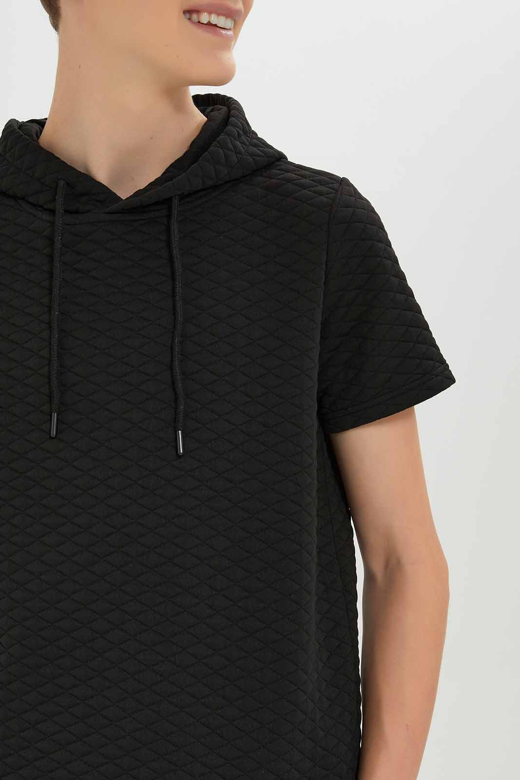 Redtag-Boys-Black-Jacquard-Sweatshirt-BSR-Sweatshirts,-Category:Sweatshirts,-Colour:Black,-Deals:New-In,-Dept:Boys,-Filter:Senior-Boys-(8-to-14-Yrs),-New-In-BSR-APL,-Non-Sale,-S23A,-Section:Boys-(0-to-14Yrs)-Senior-Boys-9 to 14 Years