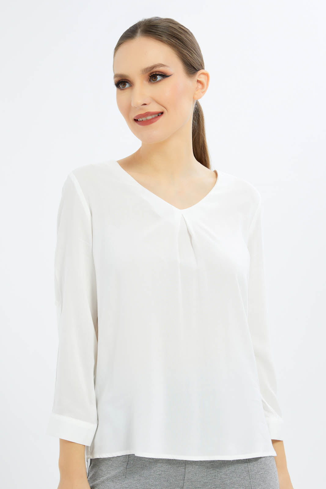 Redtag-Women-Pullover-Viscose-Blouse-Solid-Category:Blouses,-Colour:White,-Deals:New-In,-Dept:Ladieswear,-Filter:Women's-Clothing,-New-In-Women-APL,-Non-Sale,-S23B,-Section:Women,-Women-Blouses-Women's-