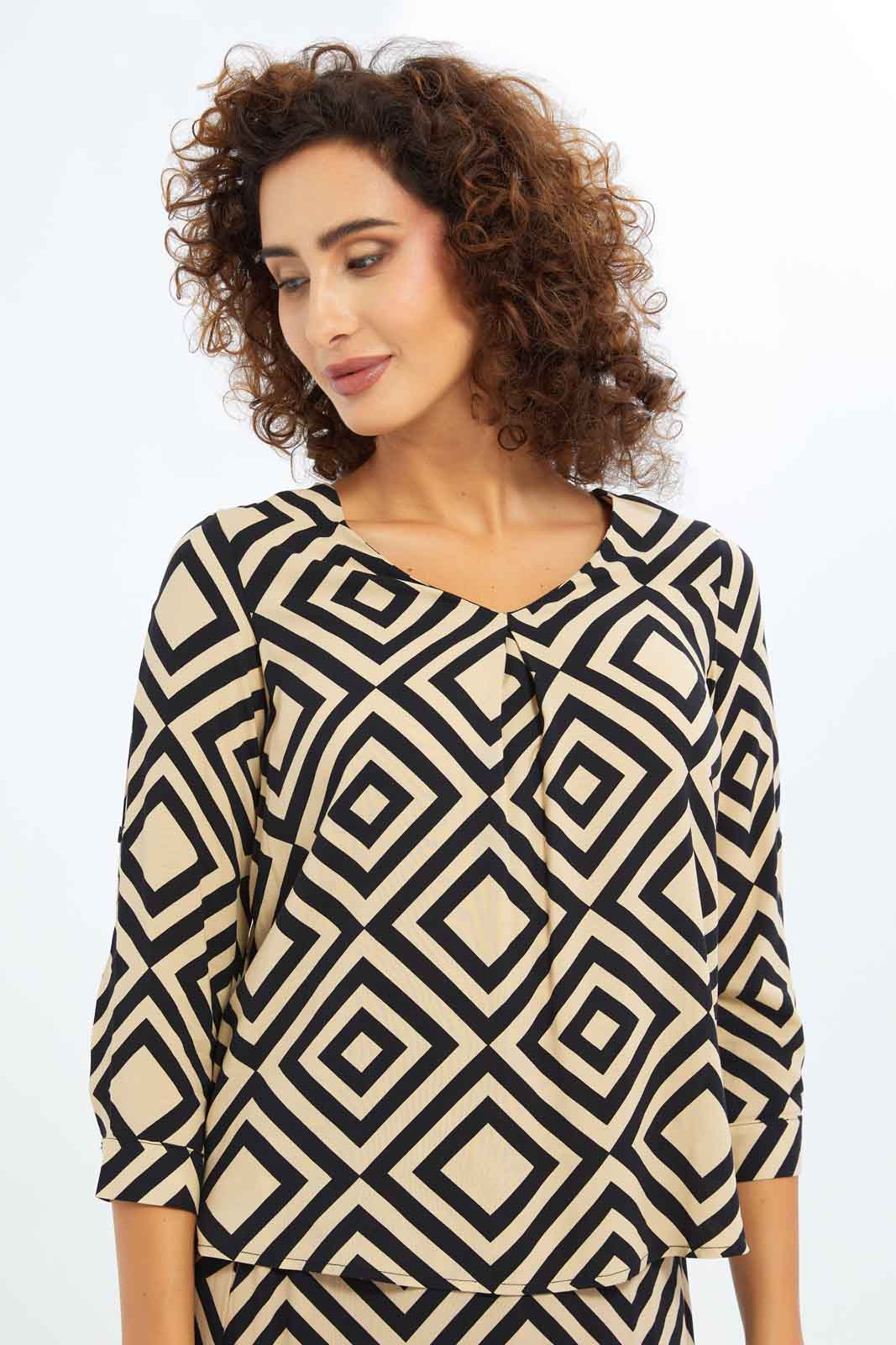 Redtag-Women-Pullover-Viscose-Blouse-Print-Category:Blouses,-Colour:Assorted,-Deals:New-In,-Dept:Ladieswear,-Filter:Women's-Clothing,-New-In-Women-APL,-Non-Sale,-S23B,-Section:Women,-Women-Blouses-Women's-
