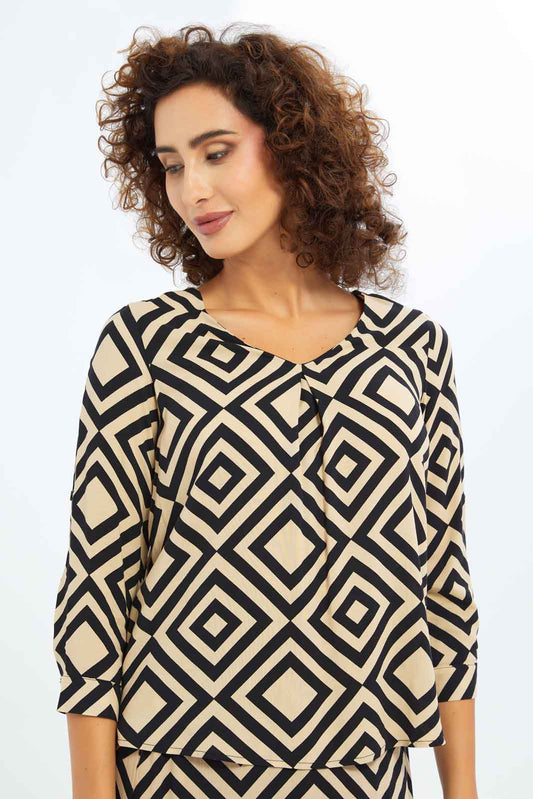 Redtag-Women-Pullover-Viscose-Blouse-Print-Category:Blouses,-Colour:Assorted,-Deals:New-In,-Dept:Ladieswear,-Filter:Women's-Clothing,-New-In-Women-APL,-Non-Sale,-S23B,-Section:Women,-Women-Blouses-Women's-