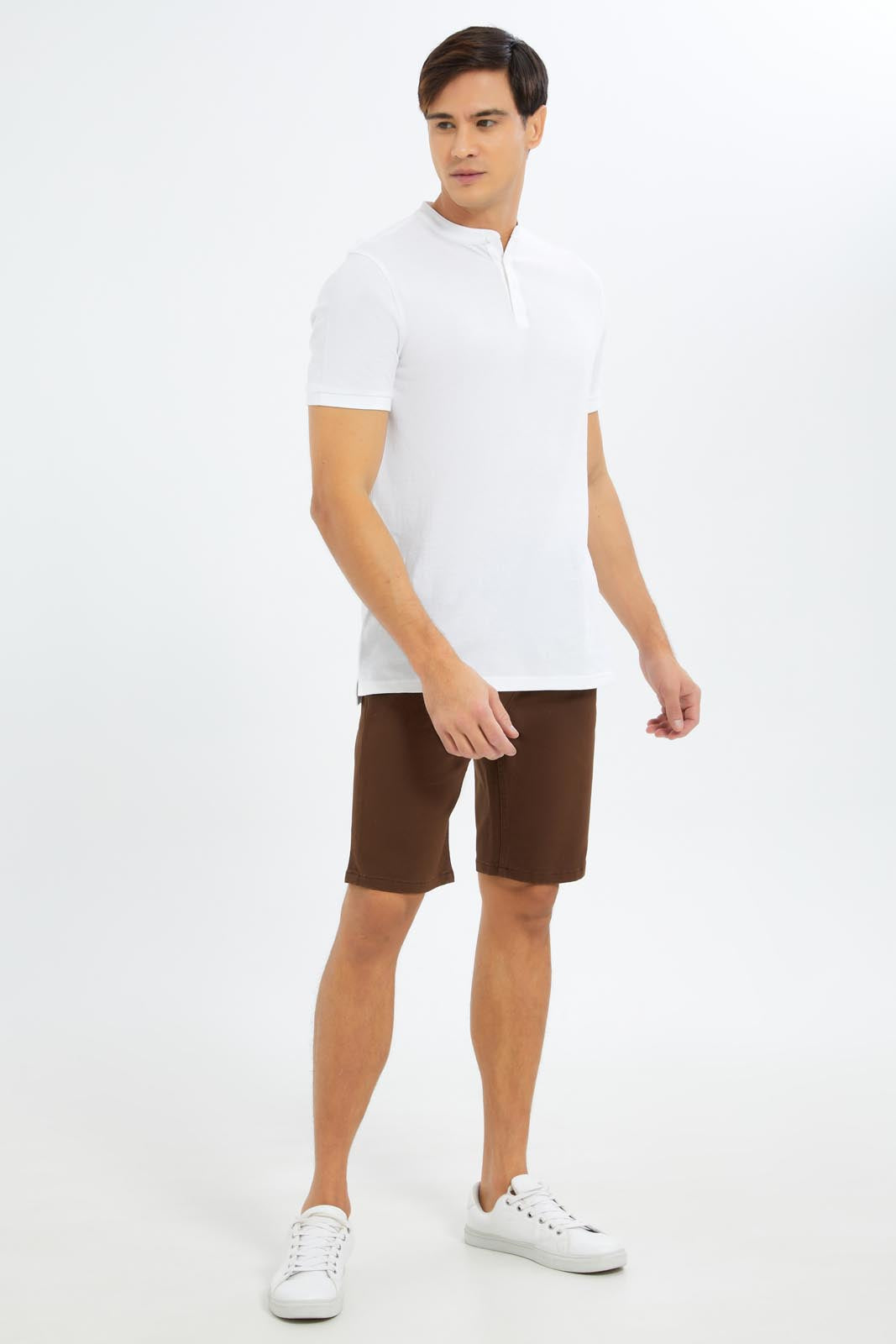 Redtag-Men-Brown-Knee-Length-Shorts-Category:Shorts,-Colour:Brown,-Deals:New-In,-Dept:Menswear,-Filter:Men's-Clothing,-Men-Shorts,-New-In-Men-APL,-Non-Sale,-S23C,-Section:Men-Men's-