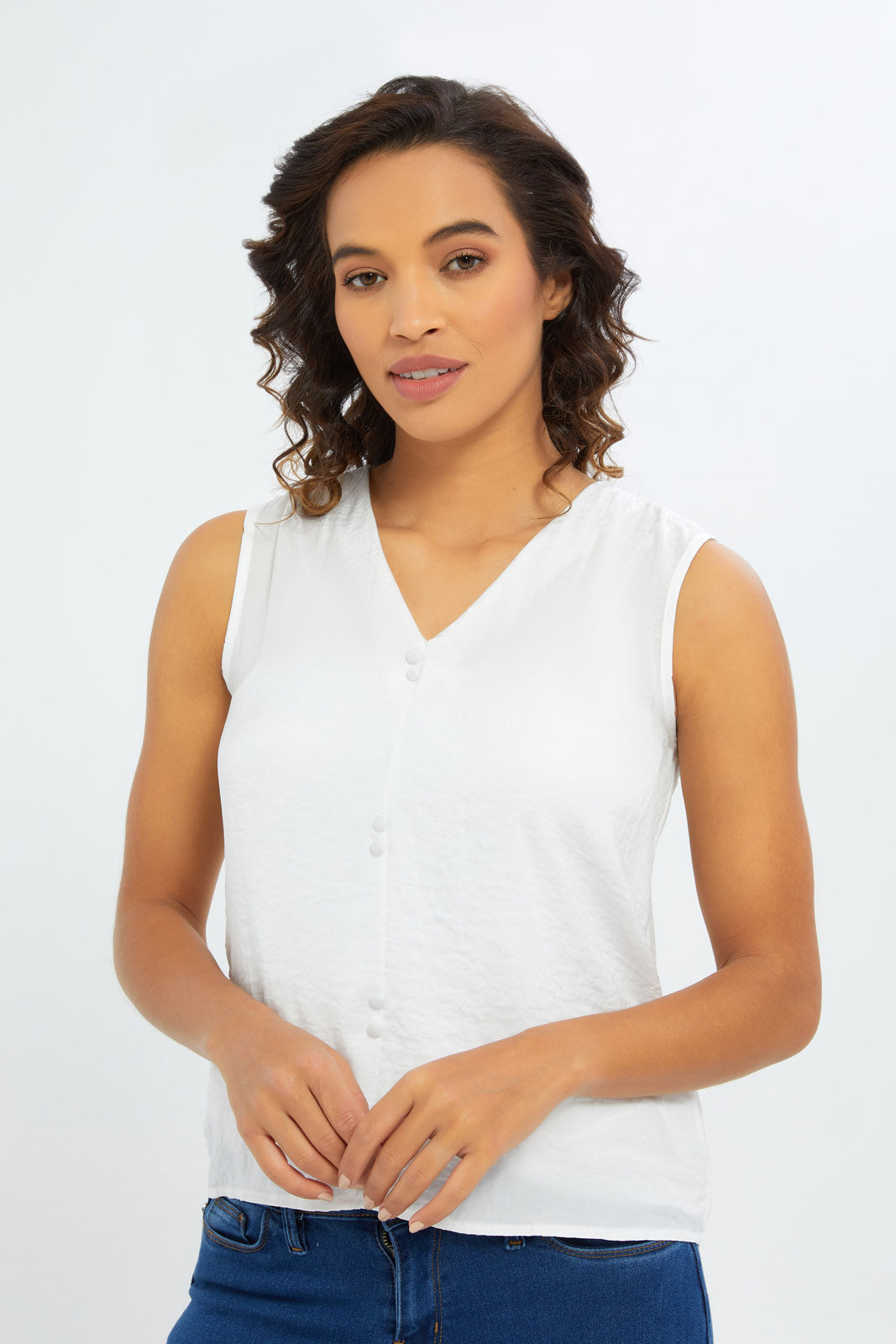 Redtag-Women-Epp-Blouse-Category:Blouses,-Colour:White,-Deals:New-In,-Dept:Ladieswear,-Filter:Women's-Clothing,-H1:LWR,-H2:LAD,-H3:BLO,-H4:CBL,-KSH,-New-In-Women-APL,-Non-Sale,-S23B,-Season:S23C,-Section:Women,-Women-Blouses-Women's-