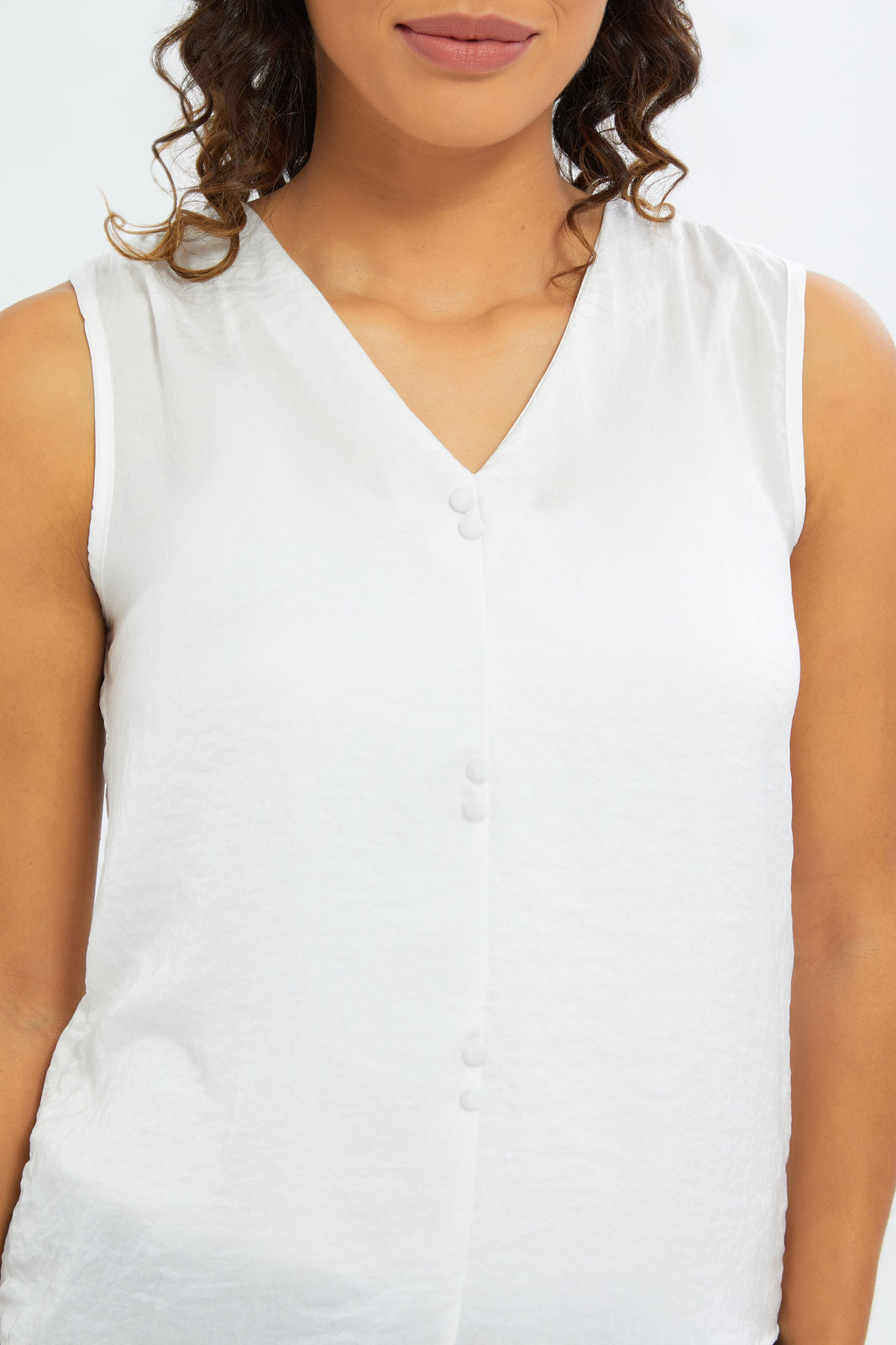 Redtag-Women-Epp-Blouse-Category:Blouses,-Colour:White,-Deals:New-In,-Dept:Ladieswear,-Filter:Women's-Clothing,-H1:LWR,-H2:LAD,-H3:BLO,-H4:CBL,-KSH,-New-In-Women-APL,-Non-Sale,-S23B,-Season:S23C,-Section:Women,-Women-Blouses-Women's-