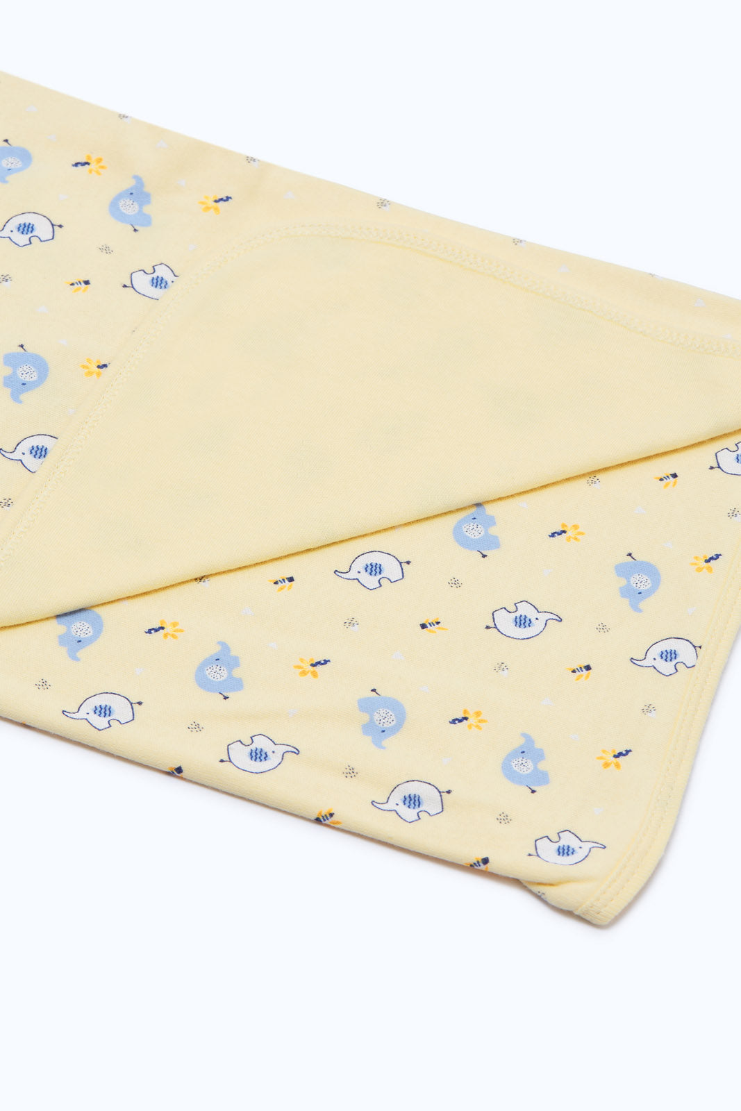 Redtag-Yellow-Allover-Print-Double-Jersey-Knit-Blanket-Category:Newborn-Accessories,-Colour:Yellow,-Deals:New-In,-Dept:New-Born,-Filter:Baby-(0-to-12-Mths),-H1:KWR,-H2:NBF,-H3:ACC,-H4:SAT,-NBF-Newborn-Accessories,-New-In-NBF-APL,-Non-Sale,-S23B,-Season:S23B,-Section:Boys-(0-to-14Yrs)-Baby-0 to 12 Months