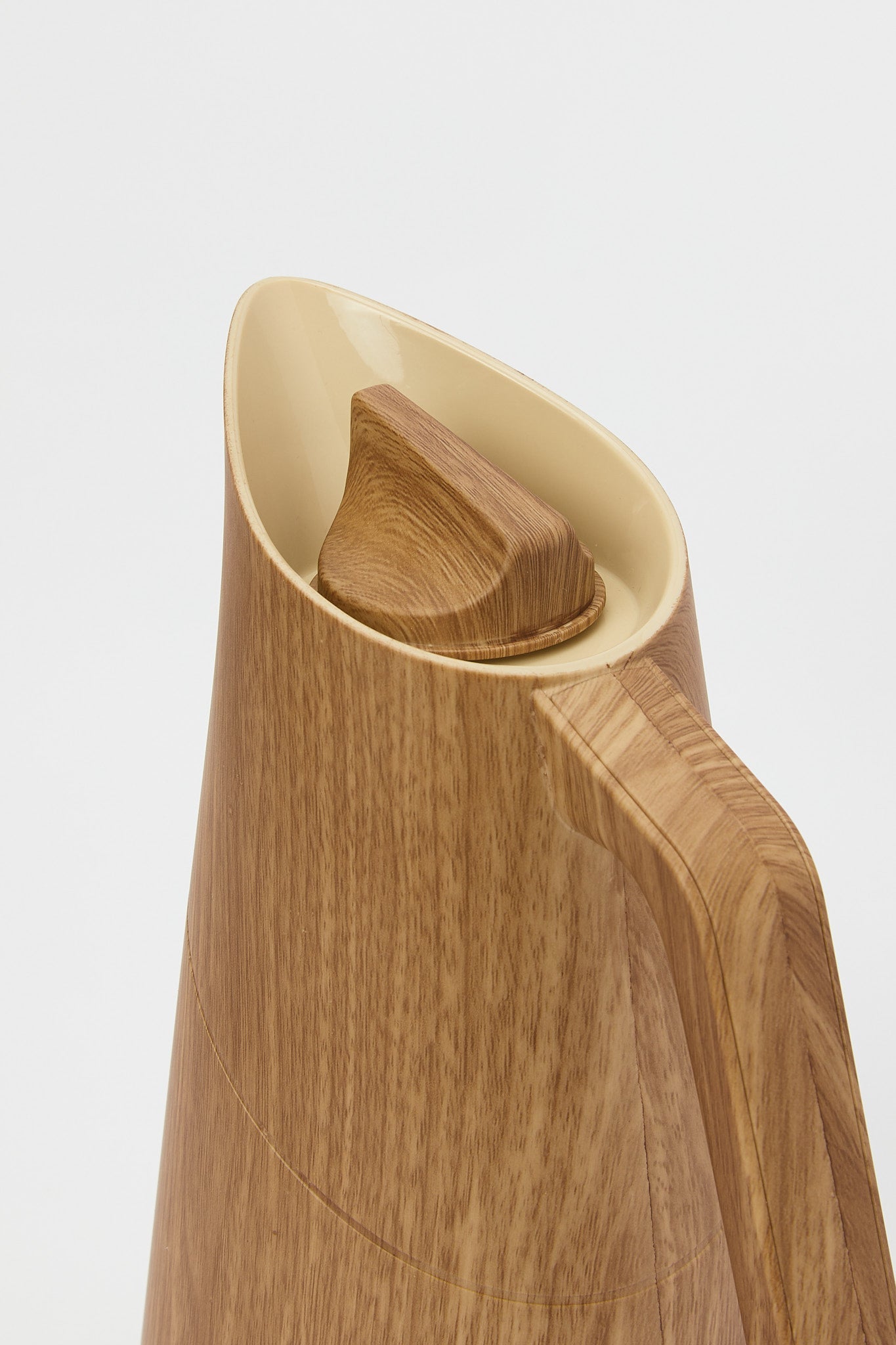 Redtag-Brown-Vaccum-Flask-Category:Storage,-Colour:Brown,-Deals:New-In,-Filter:Home-Dining,-H1:HMW,-H2:DIN,-H3:STO,-H4:STG,-HMW-DIN-Storage,-New-In-HMW-DIN,-Non-Sale,-Promo:RIVA,-RMD,-S23B,-Season:S23B,-Section:Homewares,-Style:FLASK-Home-Dining-