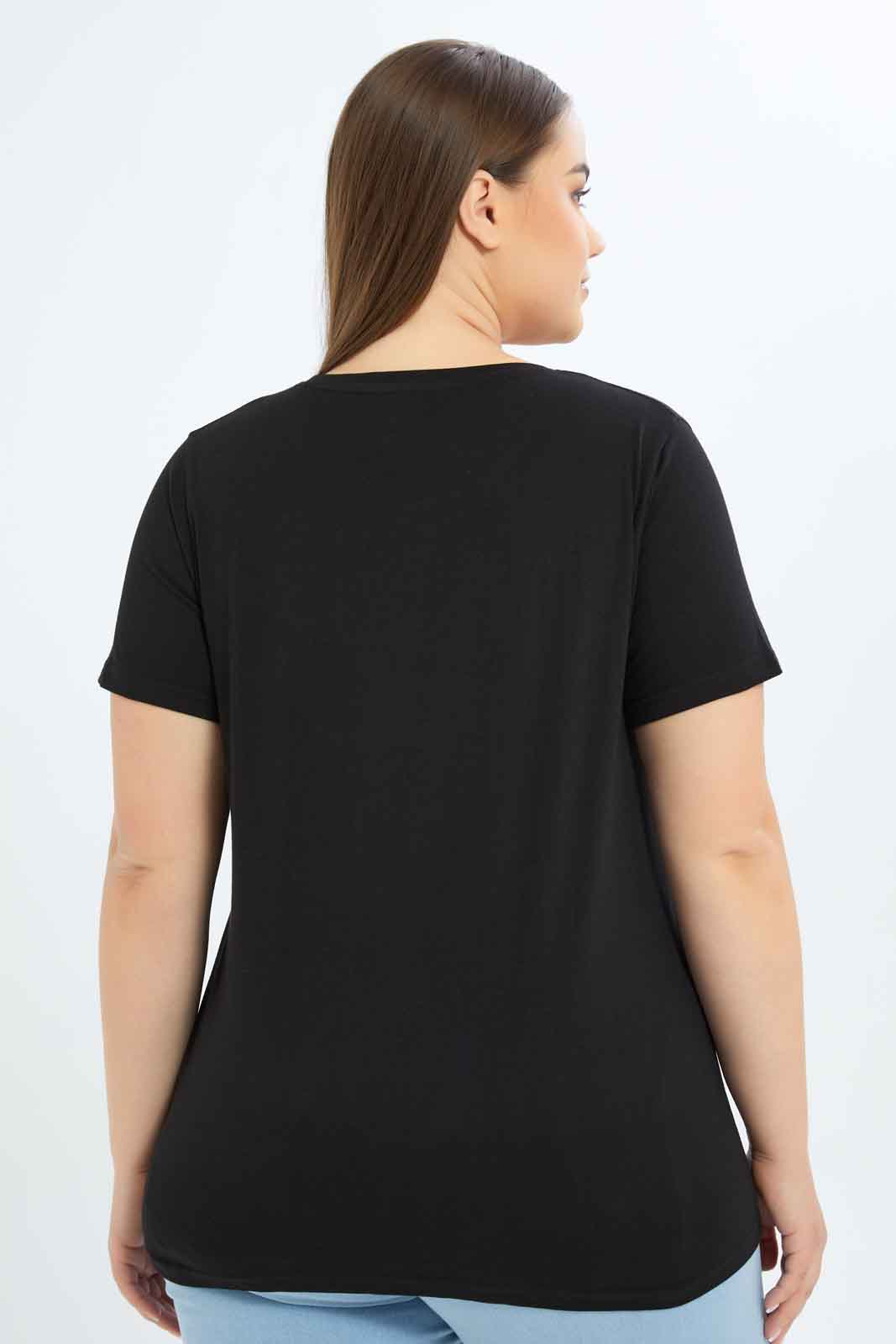 Redtag-Women-Grey-Graphic-T-Shirt-Category:T-Shirts,-Colour:Grey,-Deals:New-In,-Dept:Ladieswear,-Filter:Plus-Size,-LDP-T-Shirts,-New-In-LDP-APL,-Non-Sale,-S23B,-Section:Women-Women's-