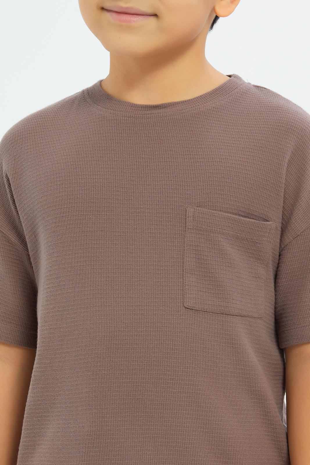 Redtag-Boys-Brown-Over-Size-Waffle-T-Shirt-BOY-T-Shirts,-Category:T-Shirts,-CHA,-Colour:Brown,-Deals:New-In,-Dept:Boys,-Filter:Boys-(2-to-8-Yrs),-New-In-BOY-APL,-Non-Sale,-S23C,-Section:Boys-(0-to-14Yrs)-Boys-2 to 8 Years