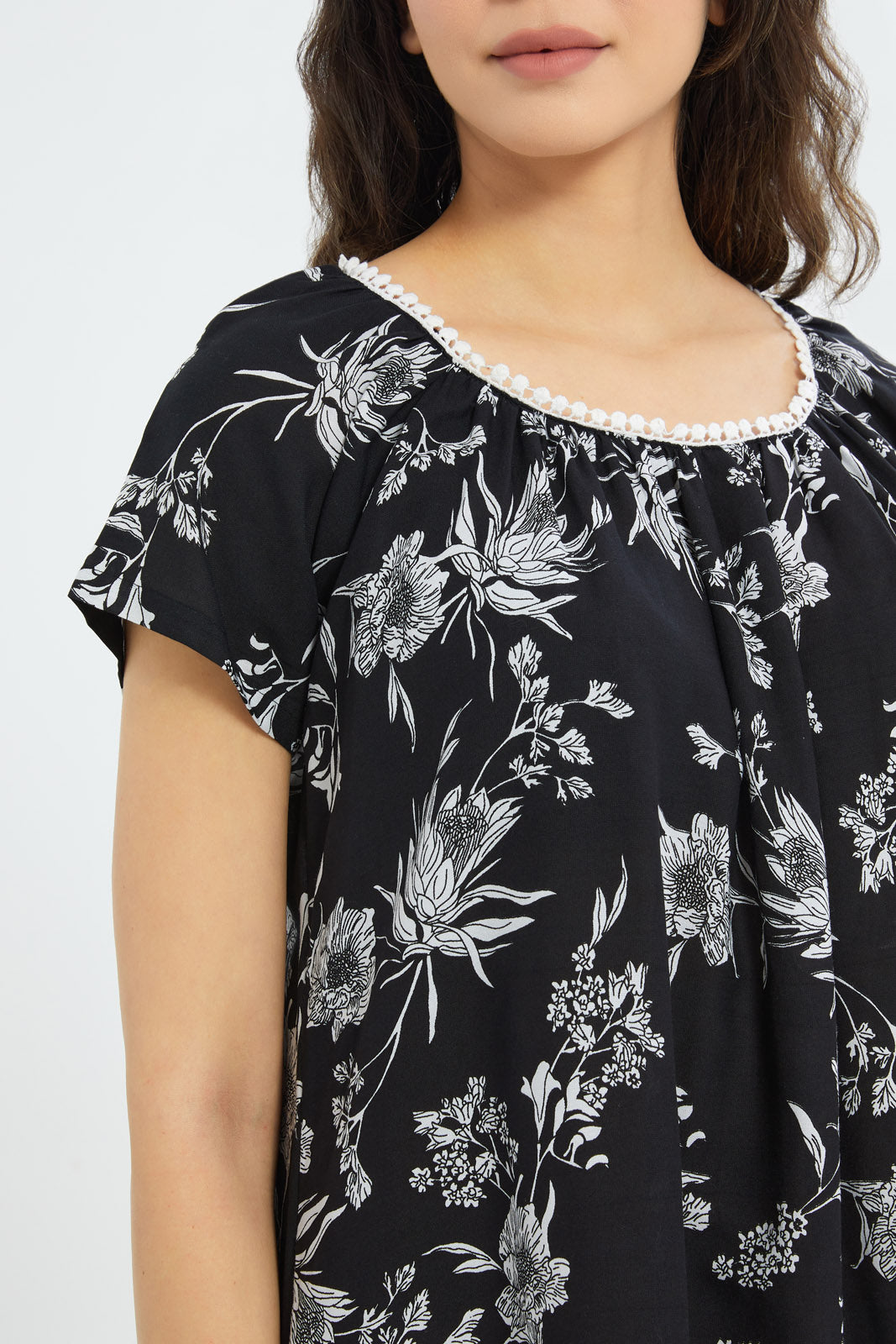 Redtag-Women-Black-Aop-Short-Sleeves-Nightgown-Category:Nightgowns,-Colour:Black,-Deals:New-In,-Dept:Ladieswear,-Filter:Women's-Clothing,-H1:LWR,-H2:LDN,-H3:NWR,-H4:NGN,-New-In-Women-APL,-Non-Sale,-S23B,-Season:S23B,-Section:Women,-Women-Nightgowns--