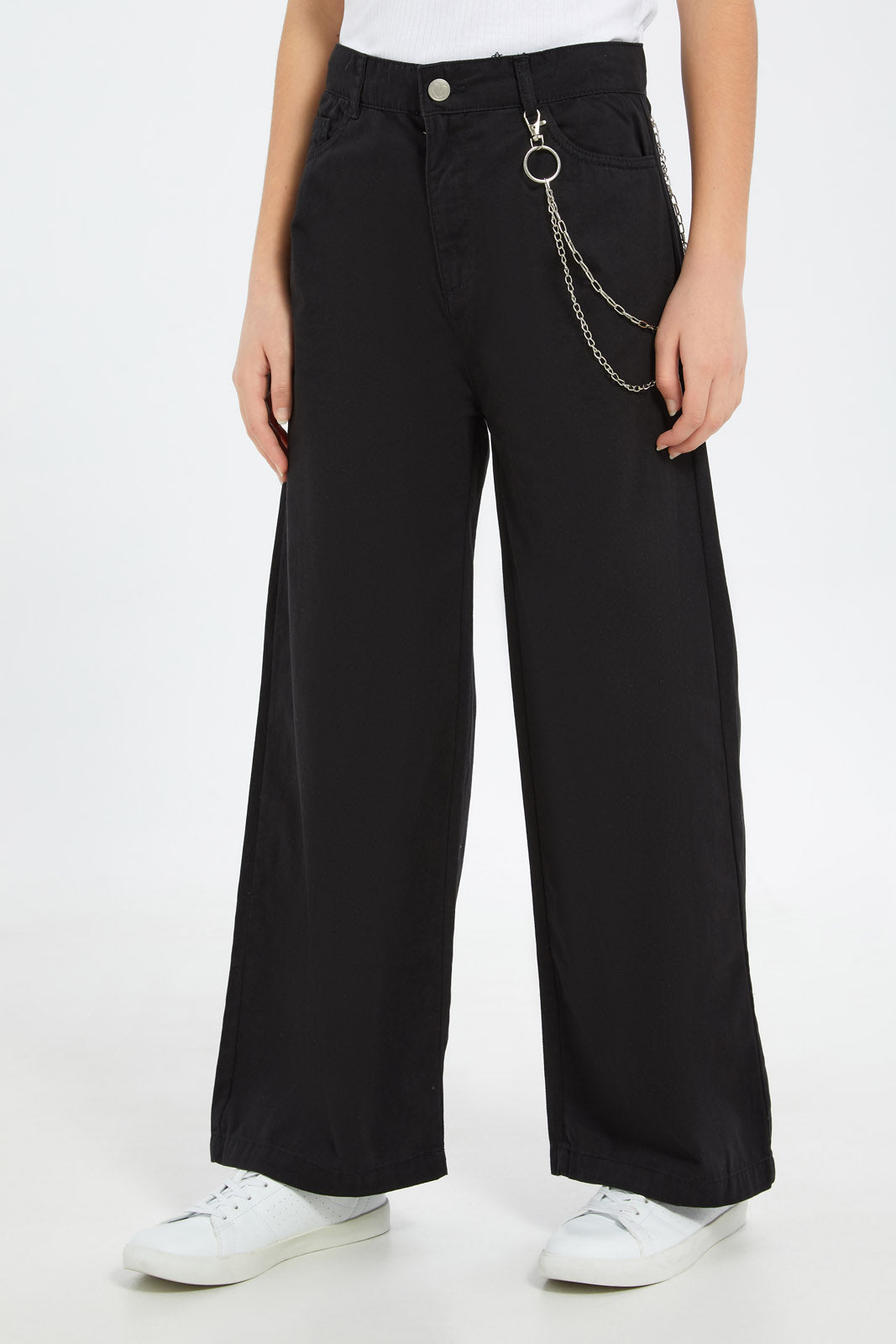 Redtag-Girls-Black-Wideleg-Twill-Pant-With-Chain-Category:Jeans,-Colour:Black,-Deals:New-In,-Dept:Girls,-Filter:Senior-Girls-(8-to-14-Yrs),-GSR-Jeans,-H1:KWR,-H2:GSR,-H3:DNB,-H4:JNS,-New-In-GSR-APL,-Non-Sale,-S23B,-Season:S23B,-Section:Girls-(0-to-14Yrs)-Senior-Girls-9 to 14 Years