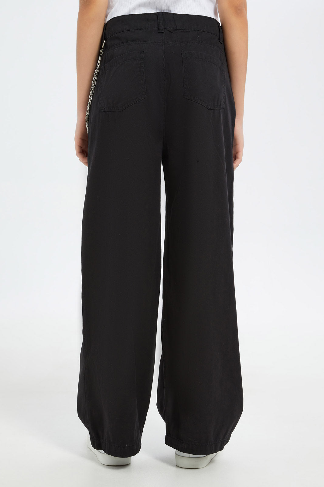 Redtag-Girls-Black-Wideleg-Twill-Pant-With-Chain-Category:Jeans,-Colour:Black,-Deals:New-In,-Dept:Girls,-Filter:Senior-Girls-(8-to-14-Yrs),-GSR-Jeans,-H1:KWR,-H2:GSR,-H3:DNB,-H4:JNS,-New-In-GSR-APL,-Non-Sale,-S23B,-Season:S23B,-Section:Girls-(0-to-14Yrs)-Senior-Girls-9 to 14 Years