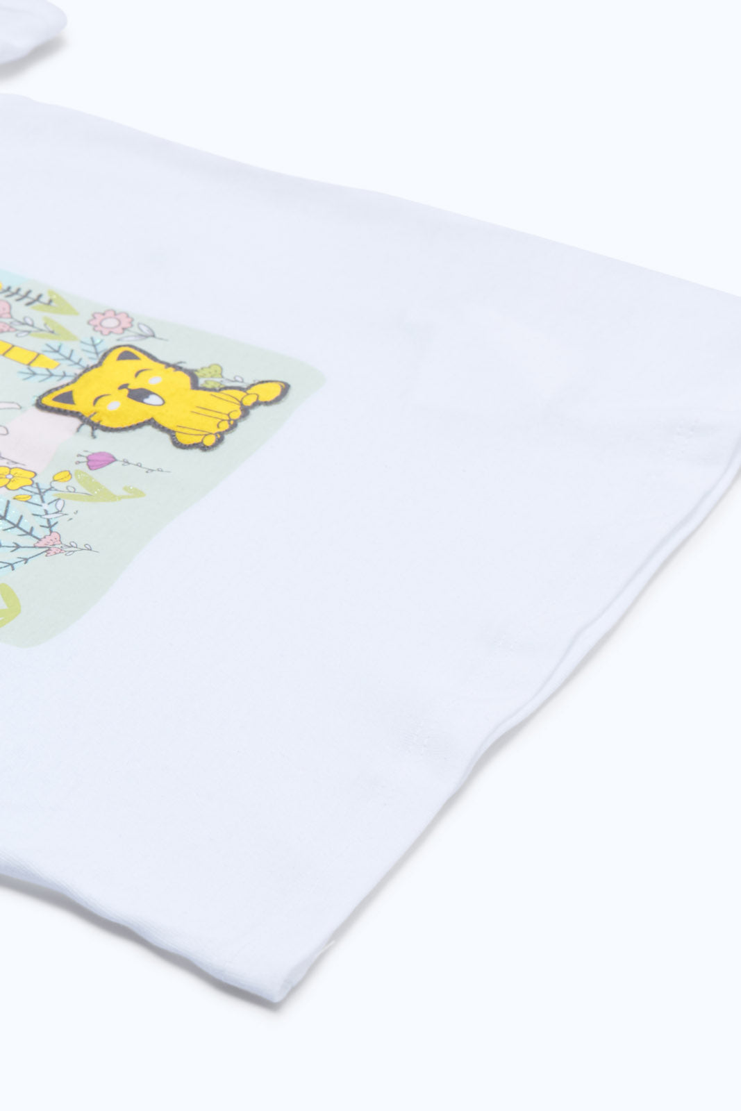 Redtag-Girls-White-Placement-Print-T-Shirt-Category:T-Shirts,-Colour:White,-Deals:New-In,-Dept:Girls,-Filter:Infant-Girls-(3-to-24-Mths),-H1:KWR,-H2:ING,-H3:TSH,-H4:CAT,-ING-T-Shirts,-New-In-ING-APL,-Non-Sale,-RMD,-S23C,-Season:S23C,-Section:Girls-(0-to-14Yrs)-Infant-Girls-3 to 24 Months