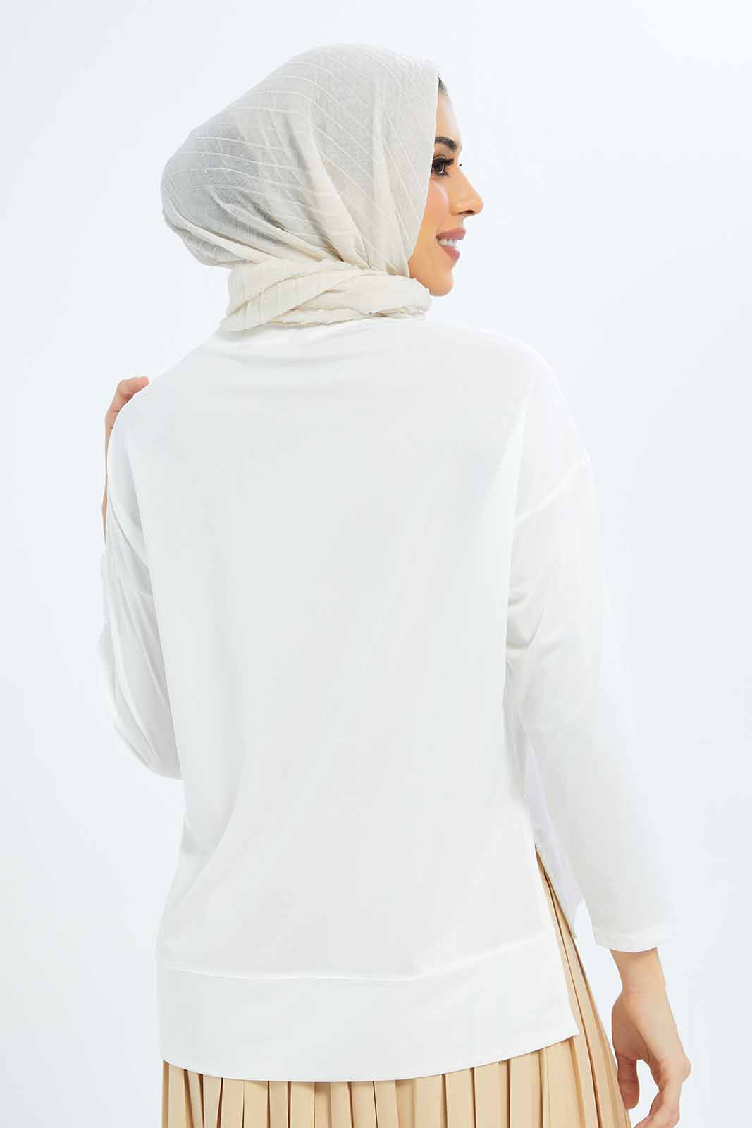 Redtag-Women-Long-Sleeve-Blouse-Category:Tops,-Colour:White,-Deals:New-In,-Dept:Ladieswear,-Filter:Women's-Clothing,-LMC,-New-In-Women-APL,-Non-Sale,-S23B,-Section:Women,-Women-Tops--