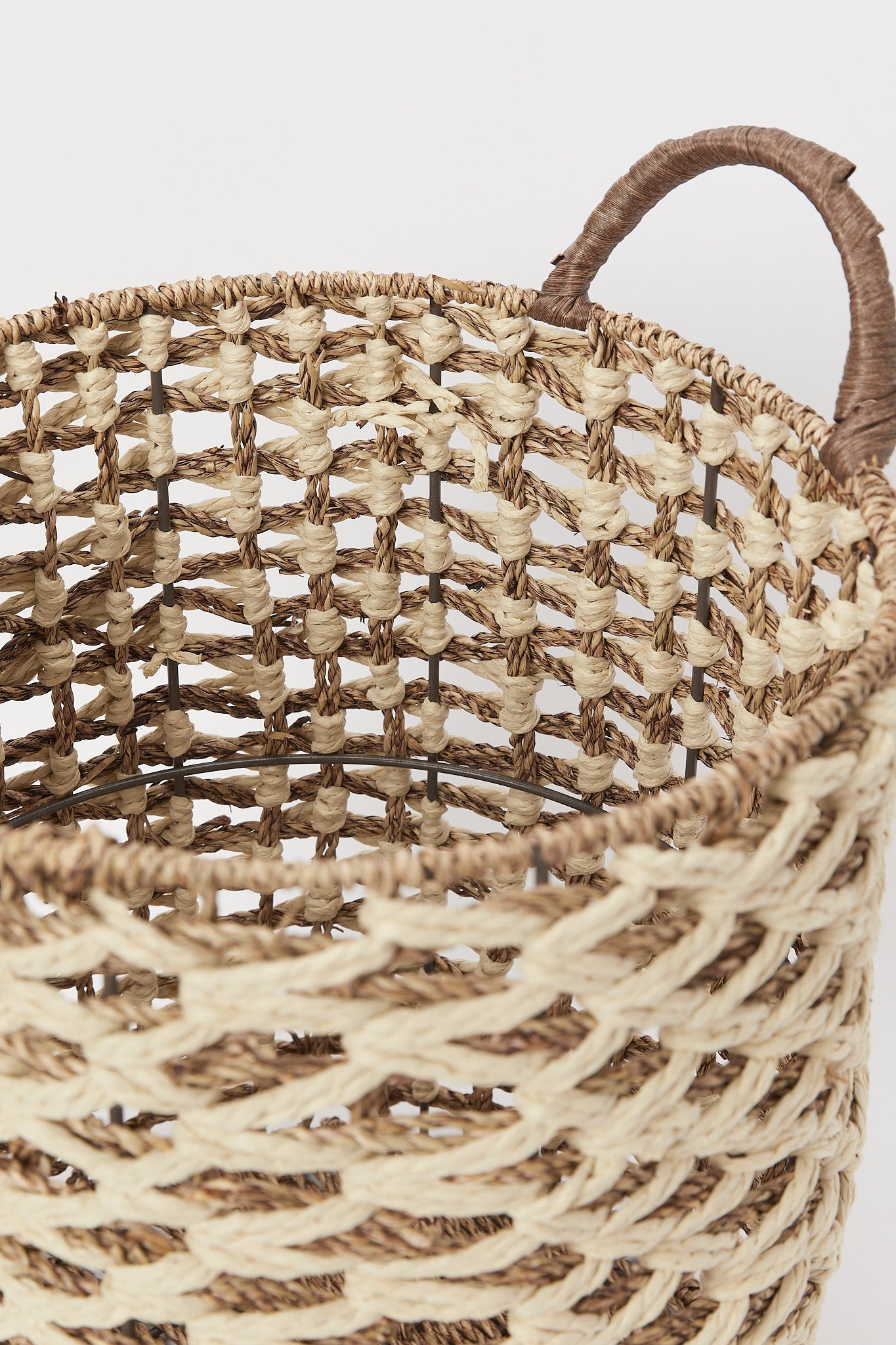 Redtag-Brown-Sea-Grass-With-Rope-Round-Laundry-Hamper-(Medium)-Category:Laundry-Hampers,-Colour:Brown,-Deals:New-In,-Filter:Home-Bathroom,-H1:HMW,-H2:BAC,-H3:BCE,-H4:BAC,-HMW-BAC-Bath-Accessories,-New-In-HMW-BAC,-Non-Sale,-S23B,-Season:S23B,-Section:Homewares,-Style:PREMIUM-Home-Bathroom-