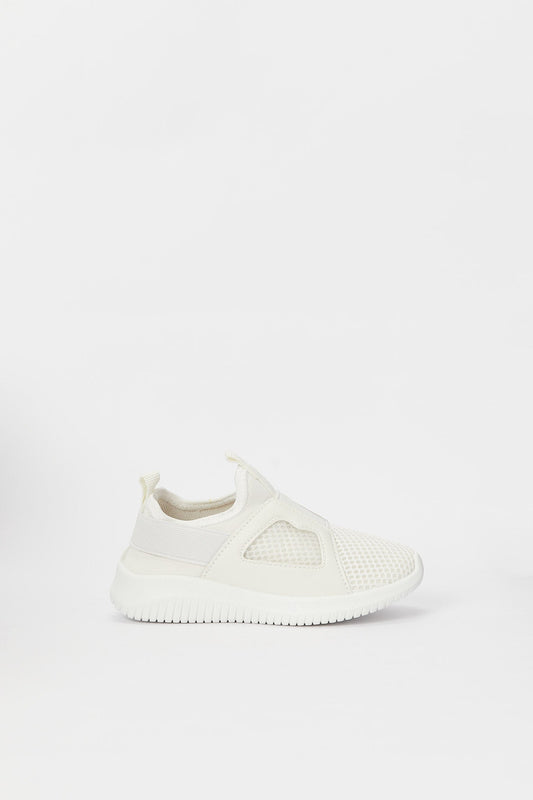 Redtag-White-Slip-On-Trainer-Category:Shoes,-Colour:White,-Deals:New-In,-Filter:Girls-Footwear-(3-to-5-Yrs),-GIR-Trainers,-H1:FOO,-H2:GIR,-H3:TRN,-H4:CLT,-N/A,-New-In-GIR-FOO,-Non-Sale,-S23B,-Season:S23B,-Section:Girls-(0-to-14Yrs)-Girls-3 to 5 Years