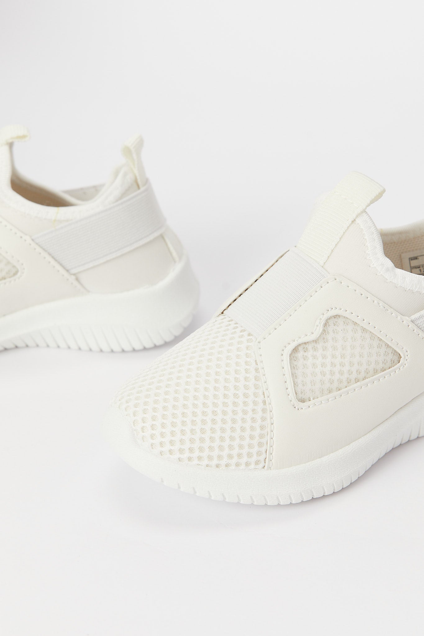 Redtag-White-Slip-On-Trainer-Category:Shoes,-Colour:White,-Deals:New-In,-Filter:Girls-Footwear-(3-to-5-Yrs),-GIR-Trainers,-H1:FOO,-H2:GIR,-H3:TRN,-H4:CLT,-N/A,-New-In-GIR-FOO,-Non-Sale,-S23B,-Season:S23B,-Section:Girls-(0-to-14Yrs)-Girls-3 to 5 Years