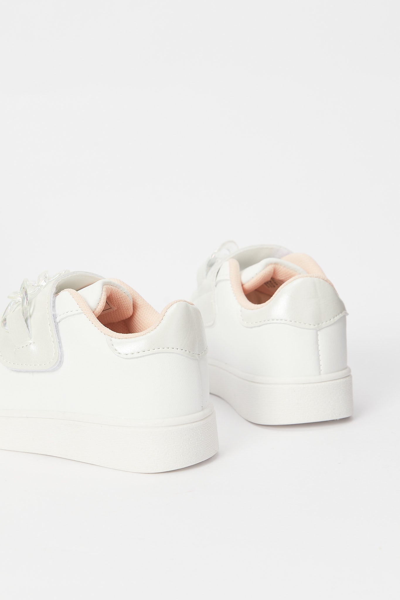 Redtag-White-Chain-Trim-Sneaker-Category:Shoes,-Colour:White,-Deals:New-In,-Filter:Girls-Footwear-(3-to-5-Yrs),-GIR-Trainers,-H1:FOO,-H2:GIR,-H3:TRN,-H4:CLT,-N/A,-New-In-GIR-FOO,-Non-Sale,-S23B,-Season:S23B,-Section:Girls-(0-to-14Yrs)-Girls-3 to 5 Years