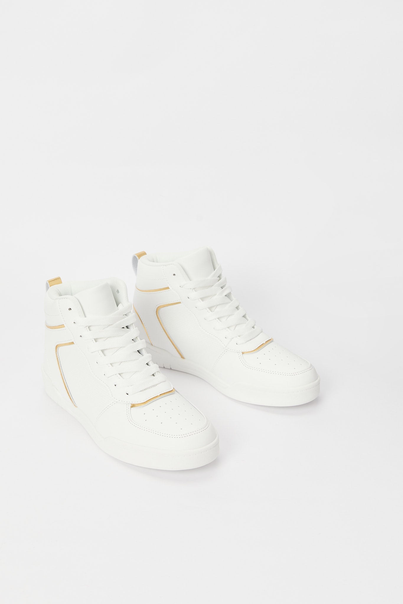 Redtag-White-Hightop-Category:Shoes,-Colour:White,-Deals:New-In,-Filter:Women's-Footwear,-H1:FOO,-H2:LAD,-H3:TRN,-H4:CLT,-N/A,-New-In-Women-FOO,-Non-Sale,-S23B,-Season:S23B,-Section:Women,-Women-Trainers-Women's-